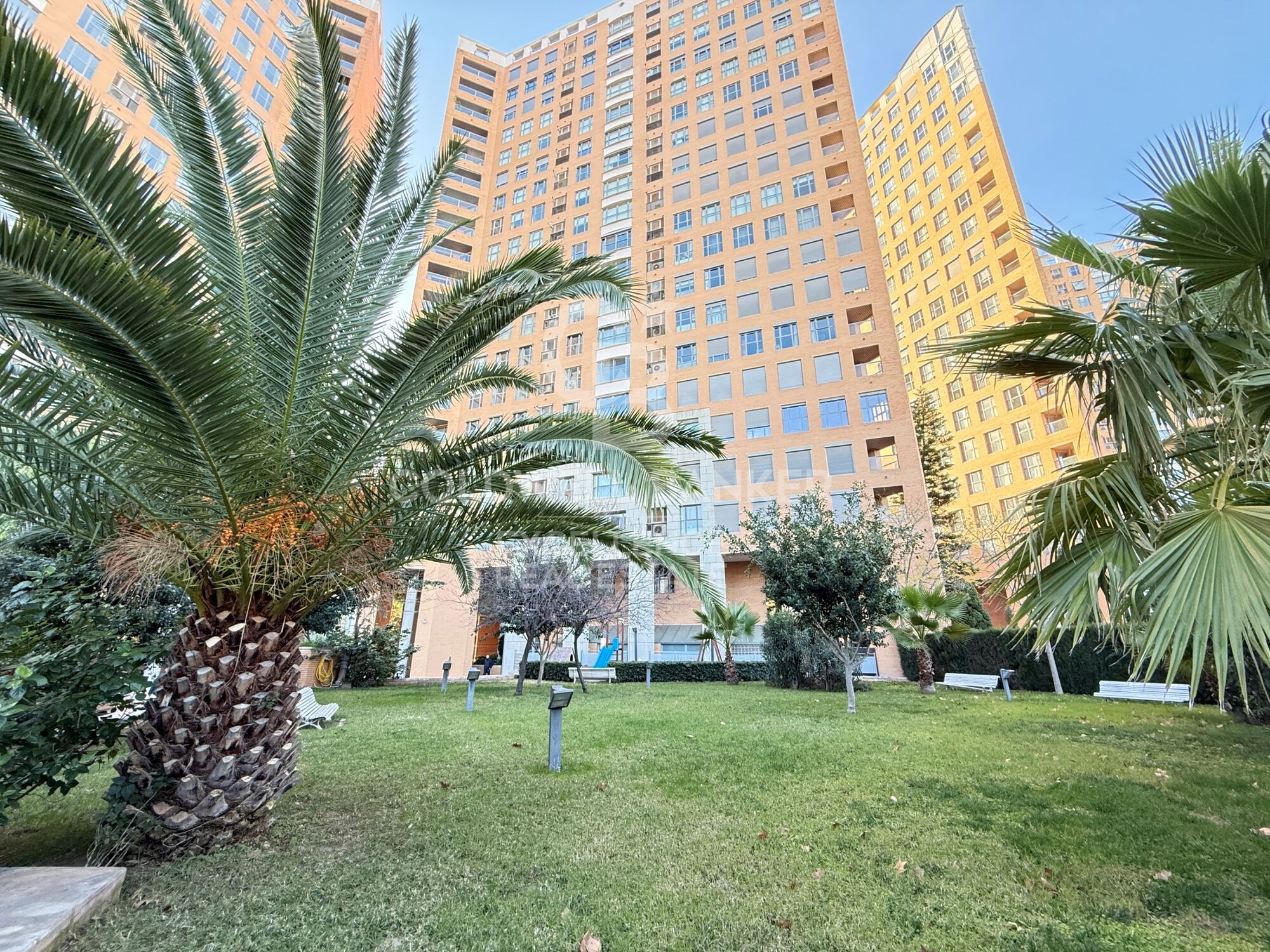 Exclusiva vivienda en altura con vistas panorámicas en la Ciudad de las Artes y las Ciencias