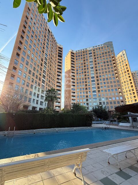 Exclusive high-rise flat with panoramic views in the City of Arts and Sciences