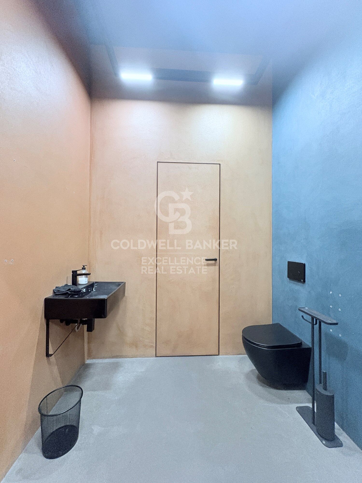 Local comercial en Poeta Querol