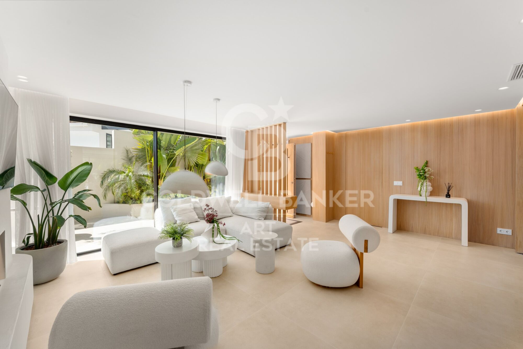Renovated luxury villa with sea views in Nueva Andalucía