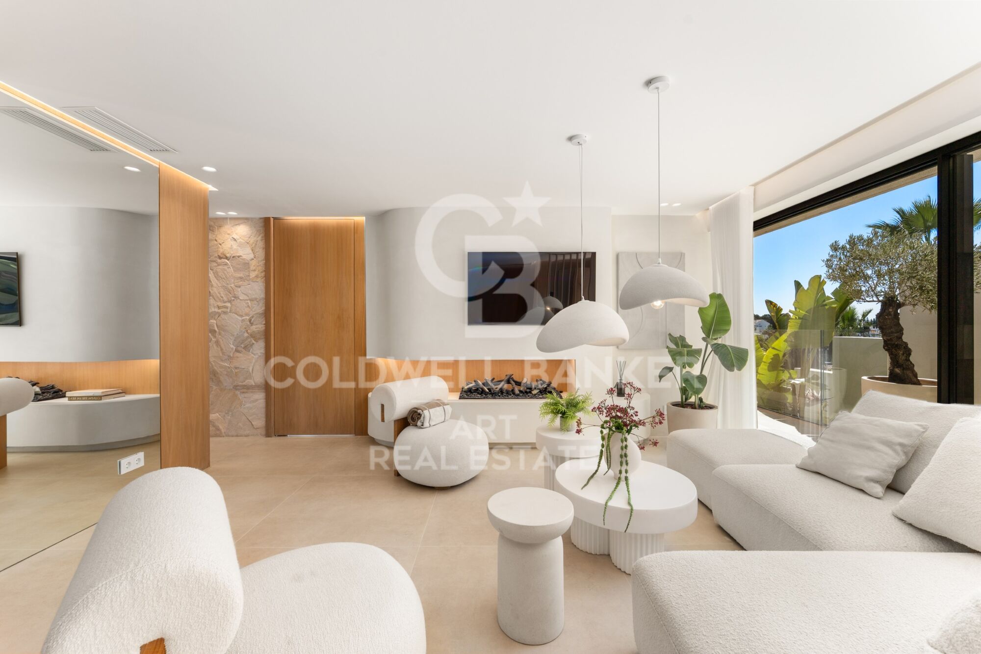Renovated luxury villa with sea views in Nueva Andalucía