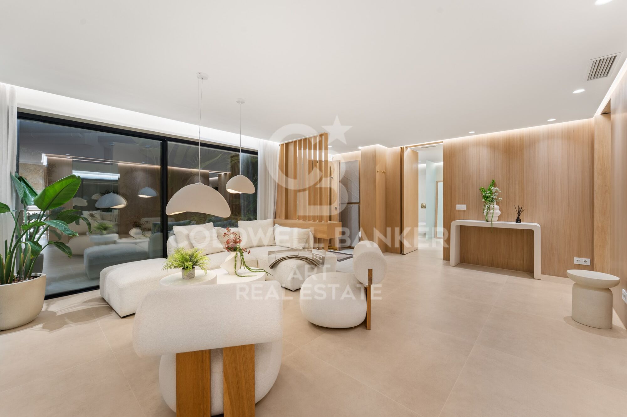 Renovierte Luxusvilla mit Meerblick in Nueva Andalucía