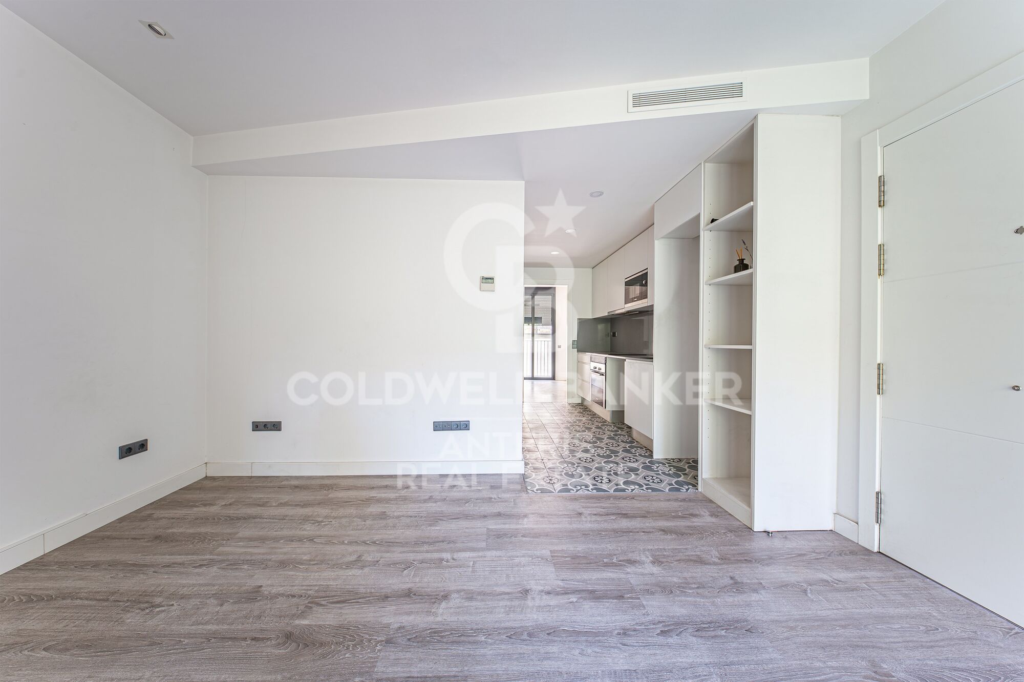 Piso en venta en Vila de Gràcia situado en finca de 2018. El precio incluye una plaza de parking en el mismo edificio