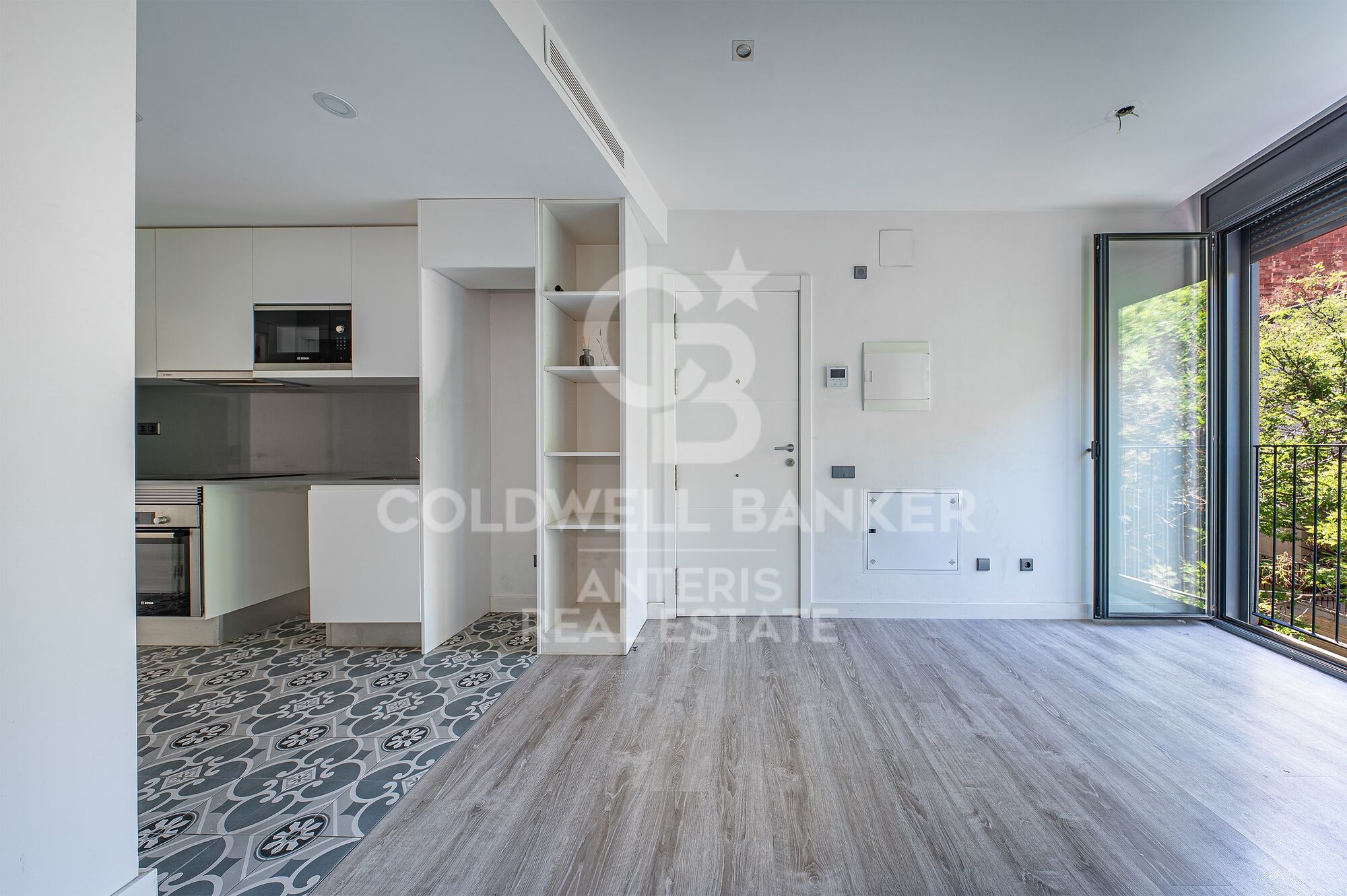 Piso en venta en Vila de Gràcia situado en finca de 2018. El precio incluye una plaza de parking en el mismo edificio