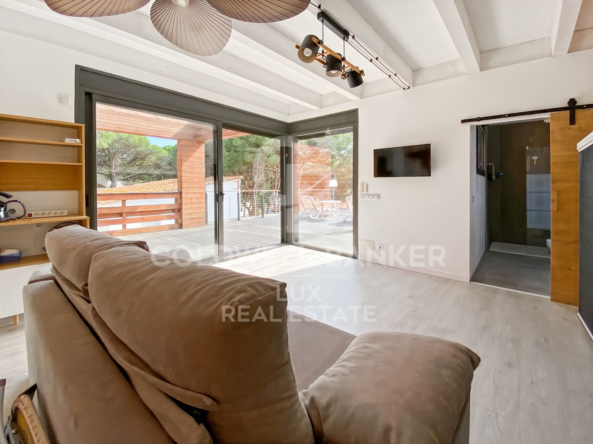 Casa moderna a 200m de la playa en venta en L'escala, Cala Montgó