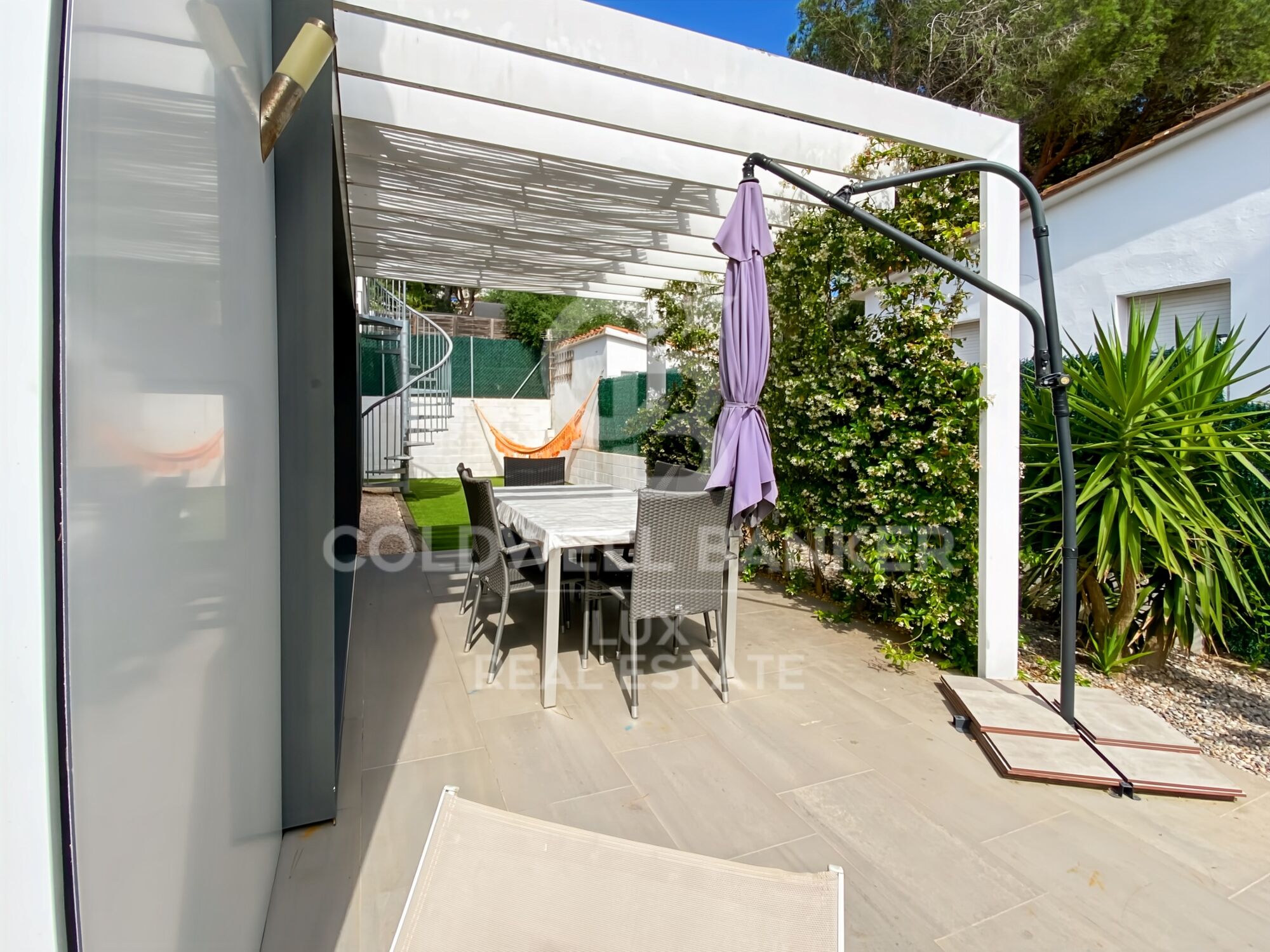 Casa moderna a 200m de la playa en venta en L'escala, Cala Montgó
