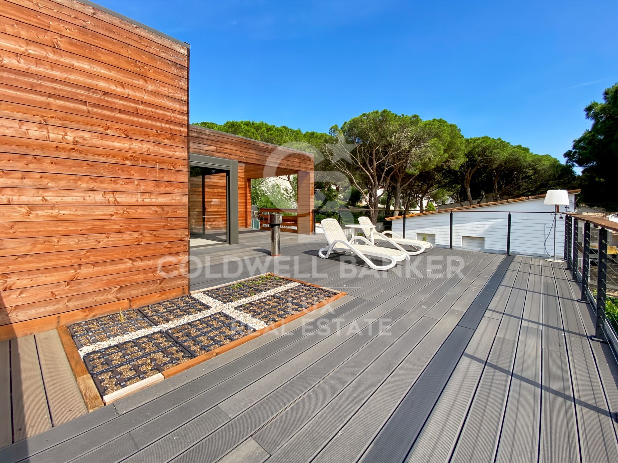Modern house 200 meters from the beach for sale in L'Escala, Cala Montgó