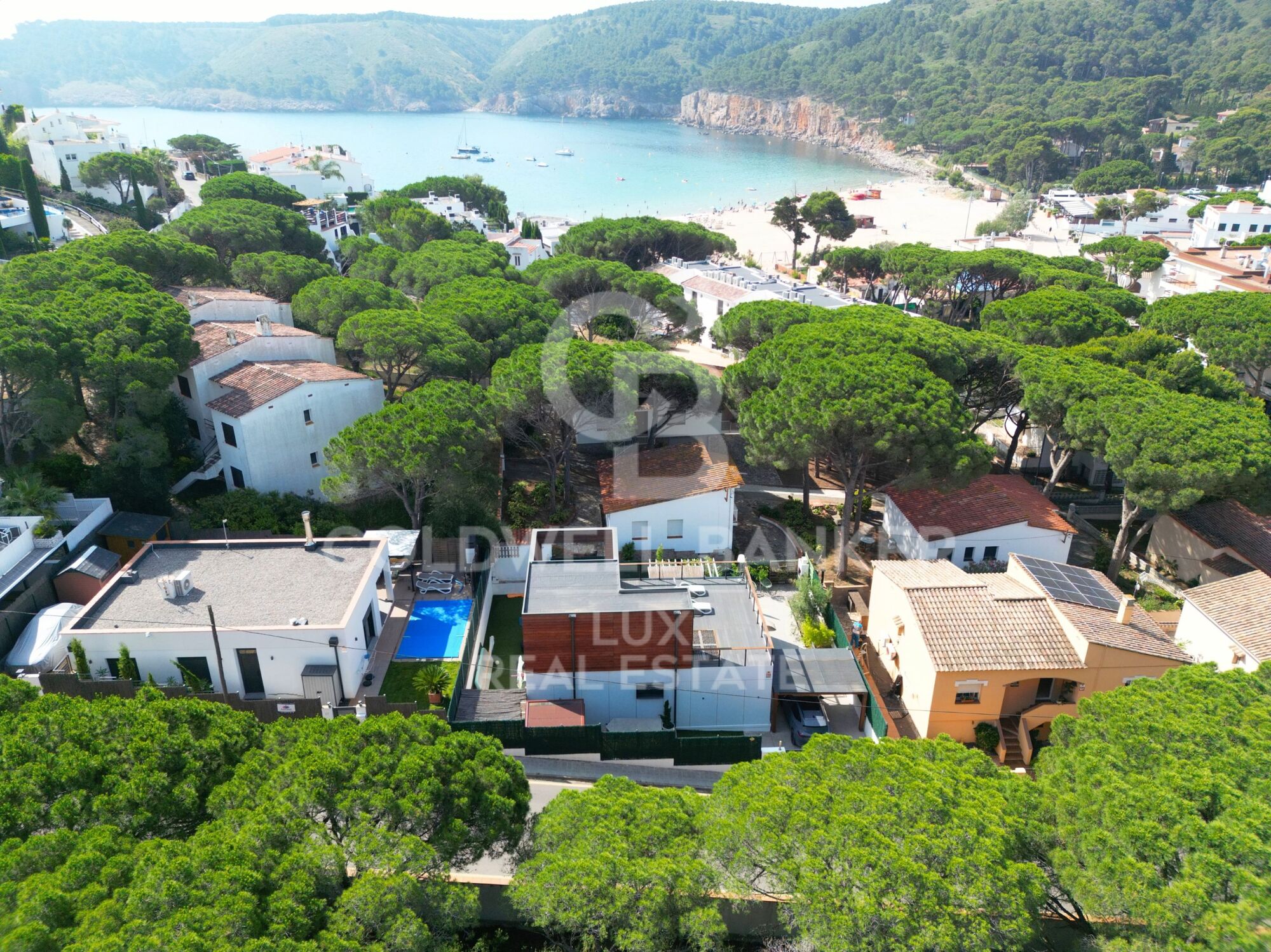 Casa moderna a 200m de la playa en venta en L'escala, Cala Montgó