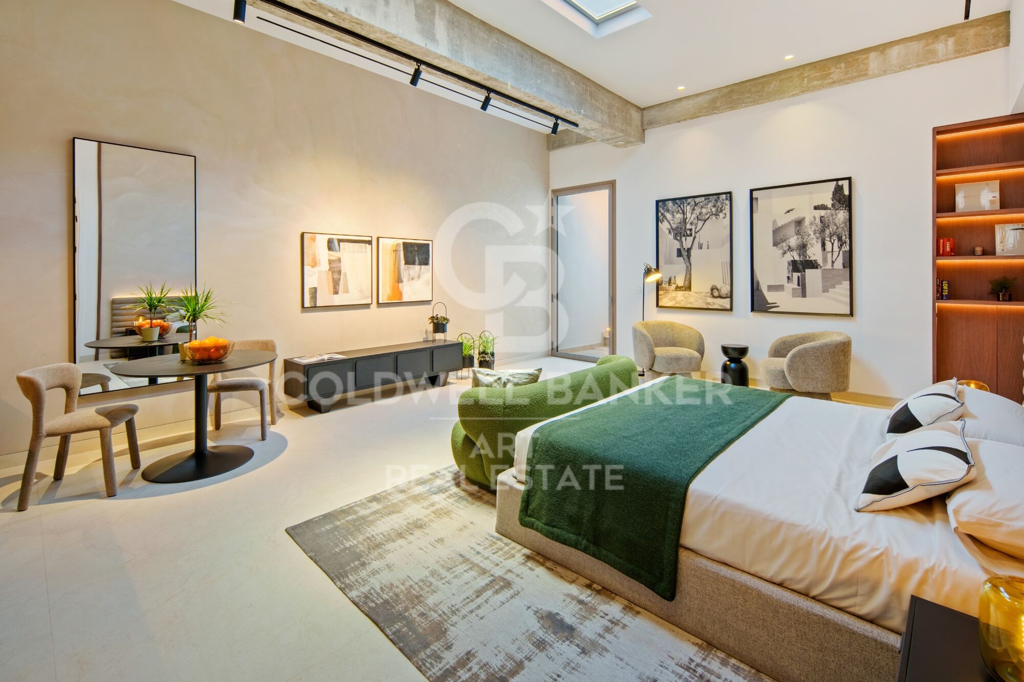 Preciosa villa de diseño en el corazón de Nueva Andalucía - Marbella