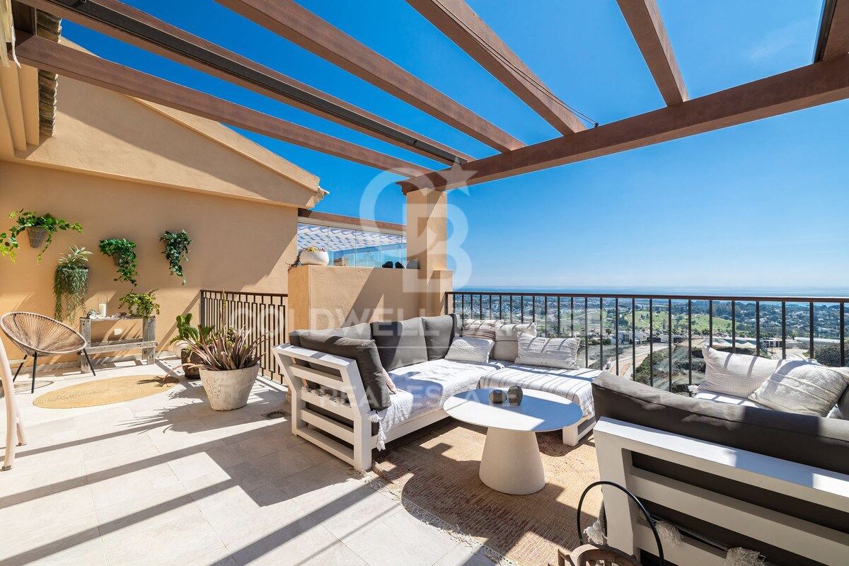 Beautiful penthouse in Benahavís