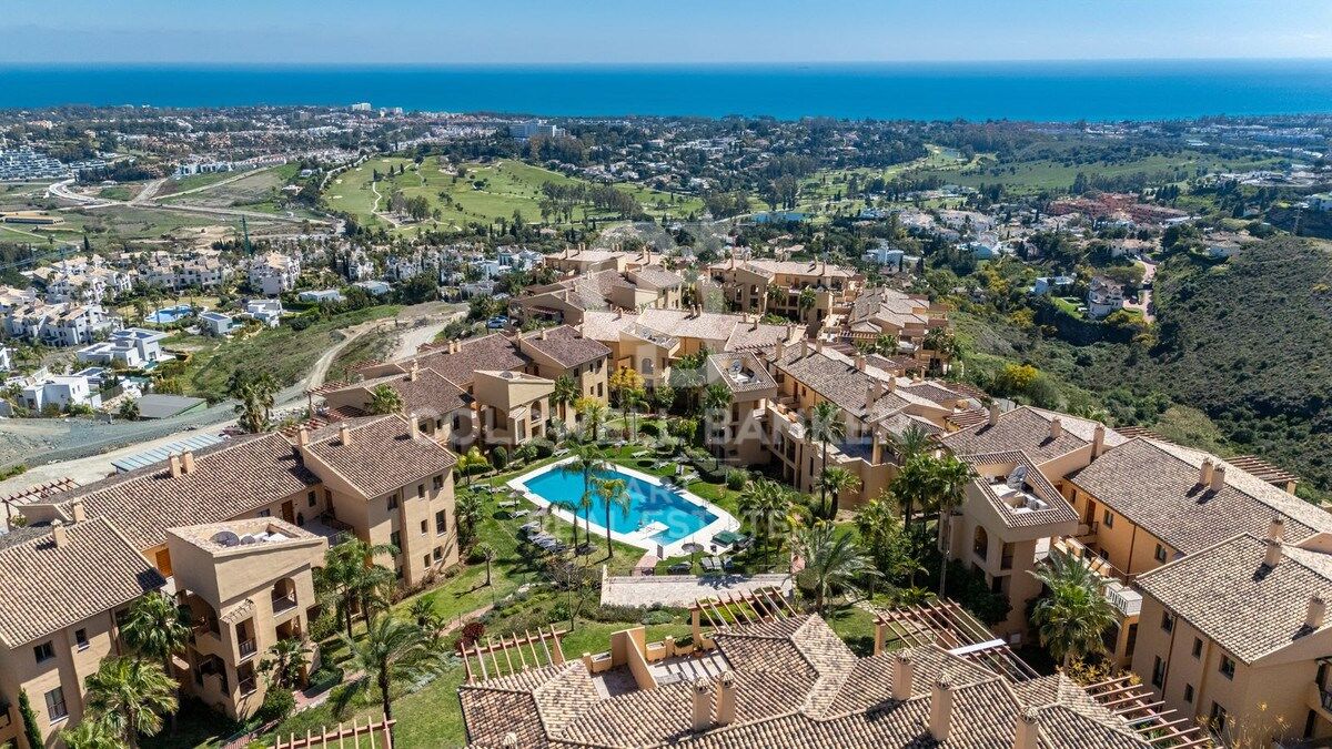 Beautiful penthouse in Benahavís