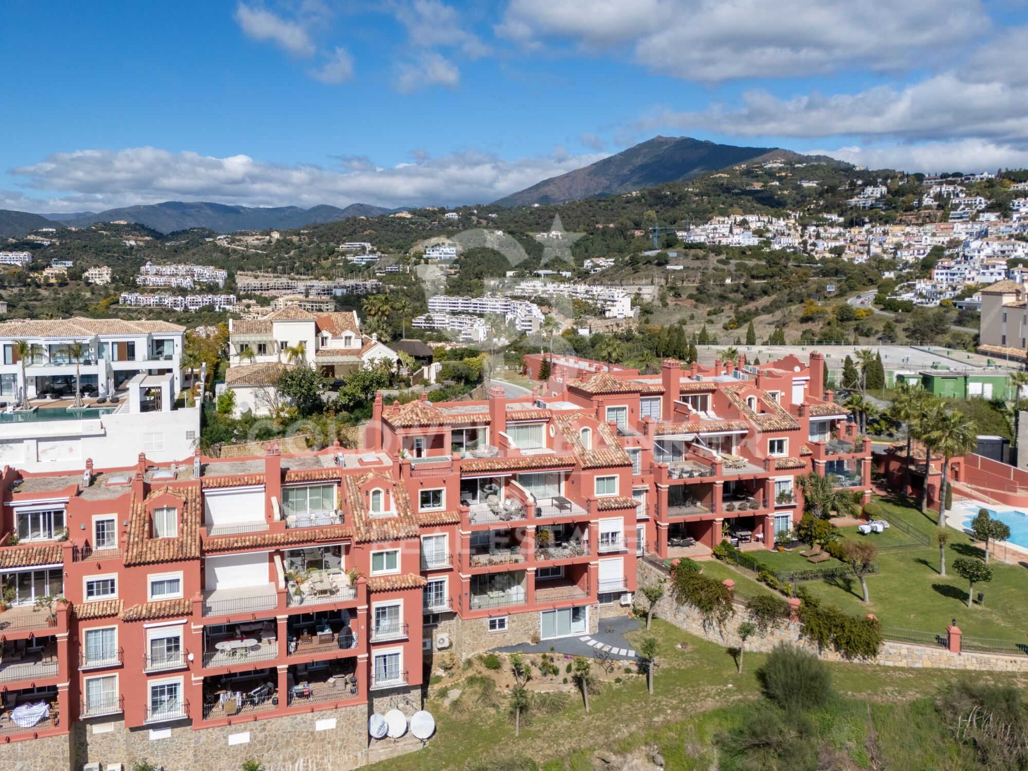 Increíble ático-dúplex en Monte Halcones- Benahavís