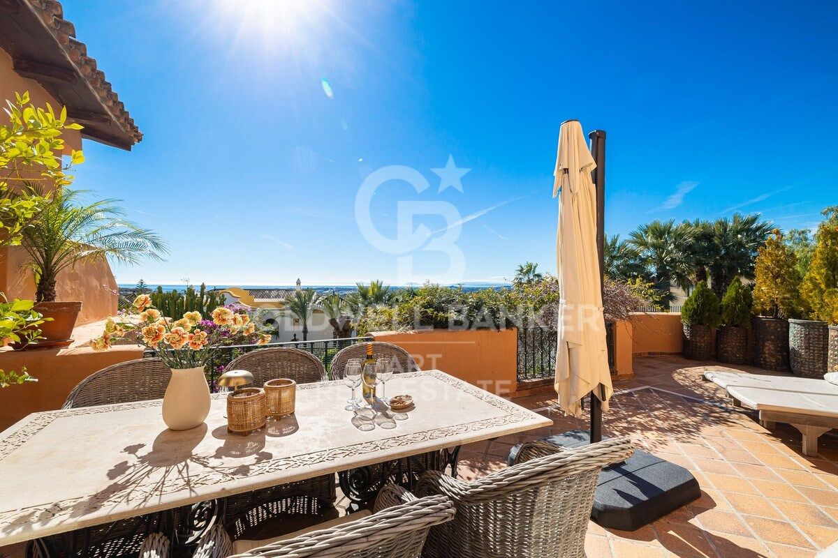 Espectacular apartamento en planta baja con increíbles vistas al mar en Nueva Andalucía