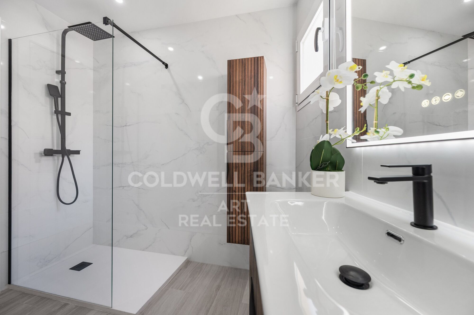 Espectacular apartamento en Puerto Banús con vistas a La Concha