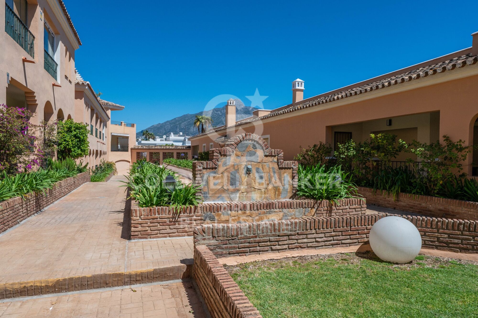 Espectacular apartamento en Puerto Banús con vistas a La Concha