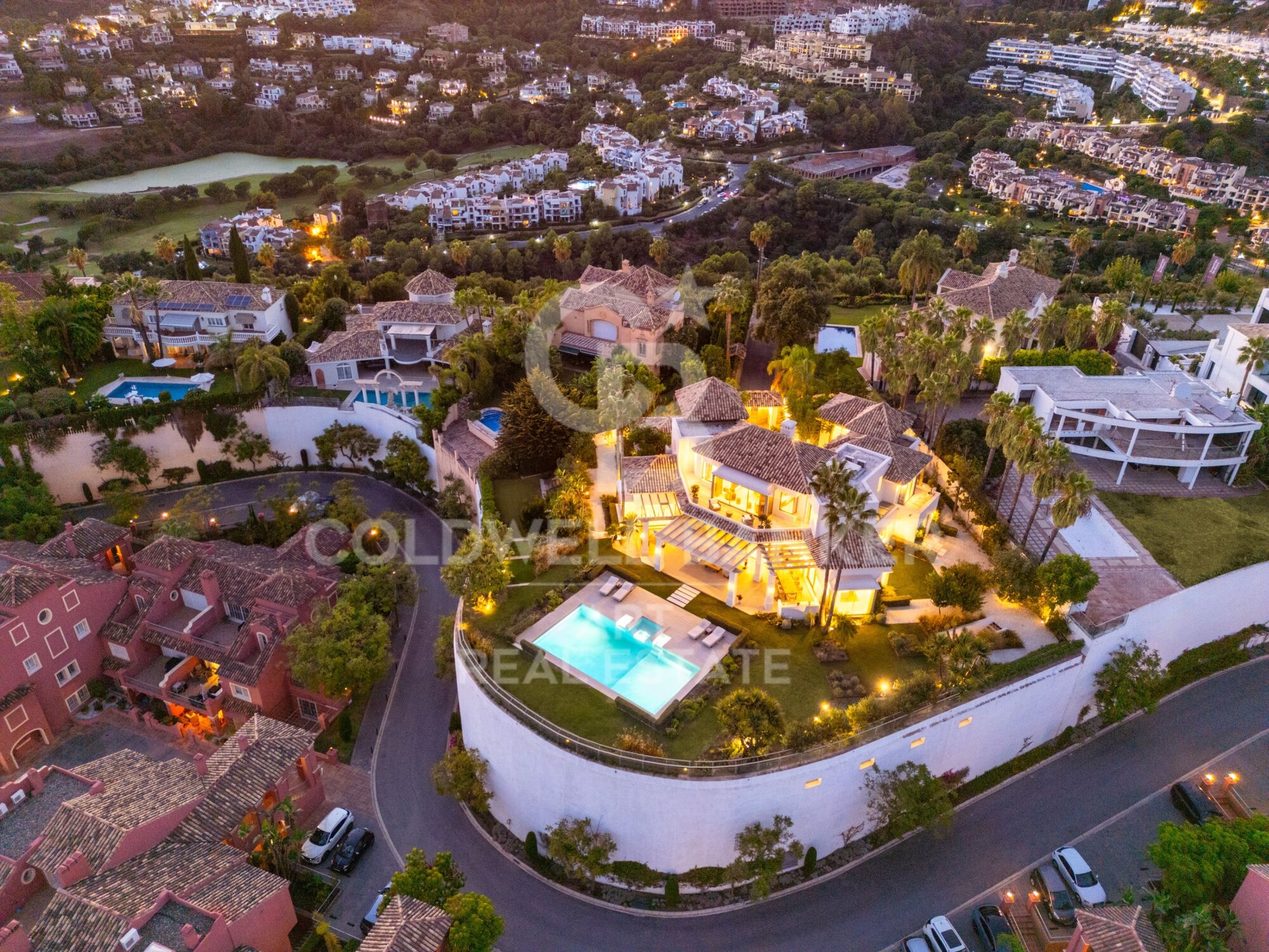 Increíble villa de lujo ubicada en La Quinta - Benahavís
