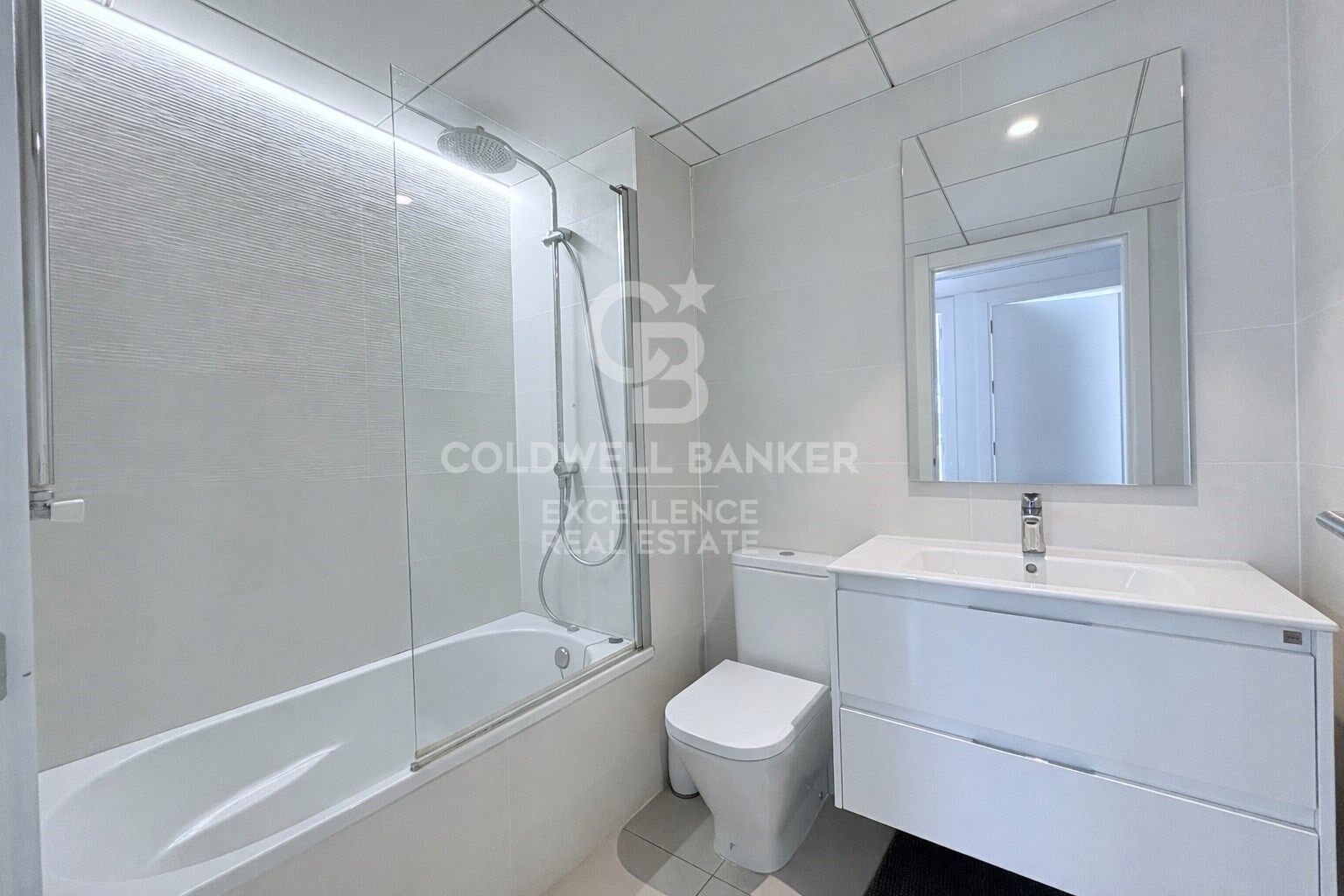 Appartement spectaculaire de 158 m² avec vue sur la mer et le verger à côté de la Roig Arena