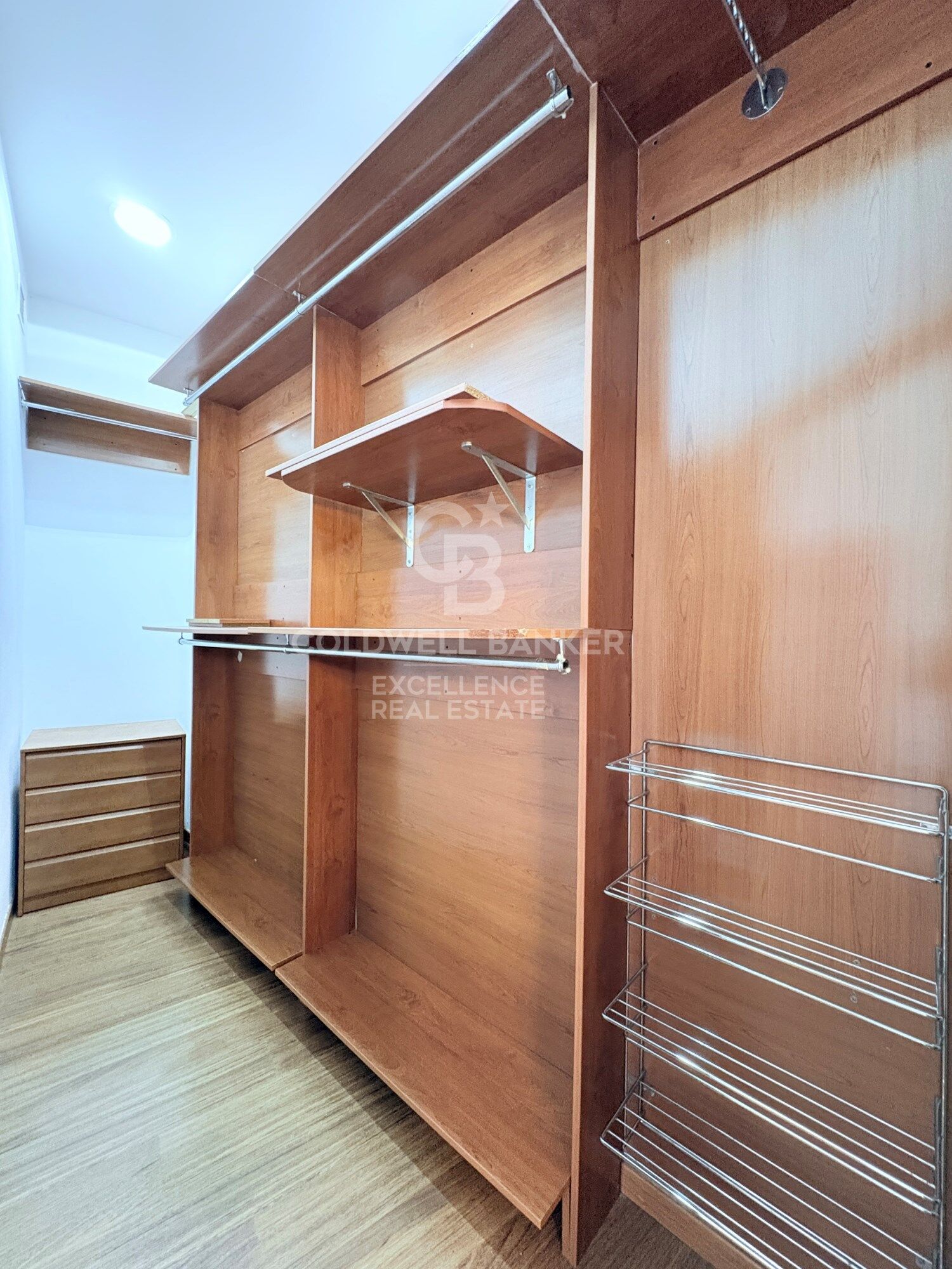 Renovated and furnished apartment with balconies and views of Valencia City Hall