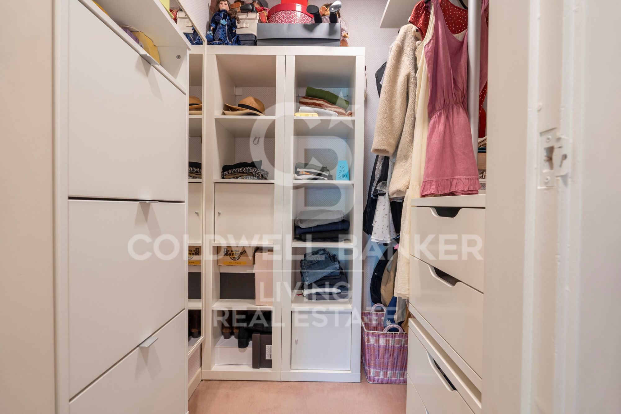 Chalet adosado en urbanización cerrada Madrid
