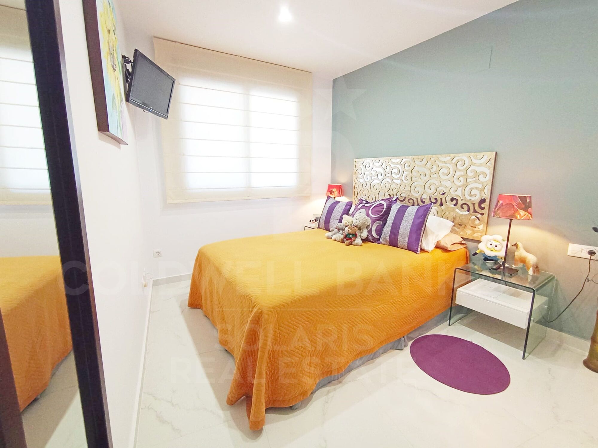 EXCLUSIVE RENOVATED PROPERTY IN FRONT OF THE REAL CLUB NÁUTICO DE DÉNIA AND 50 METERS FROM THE BEACH.