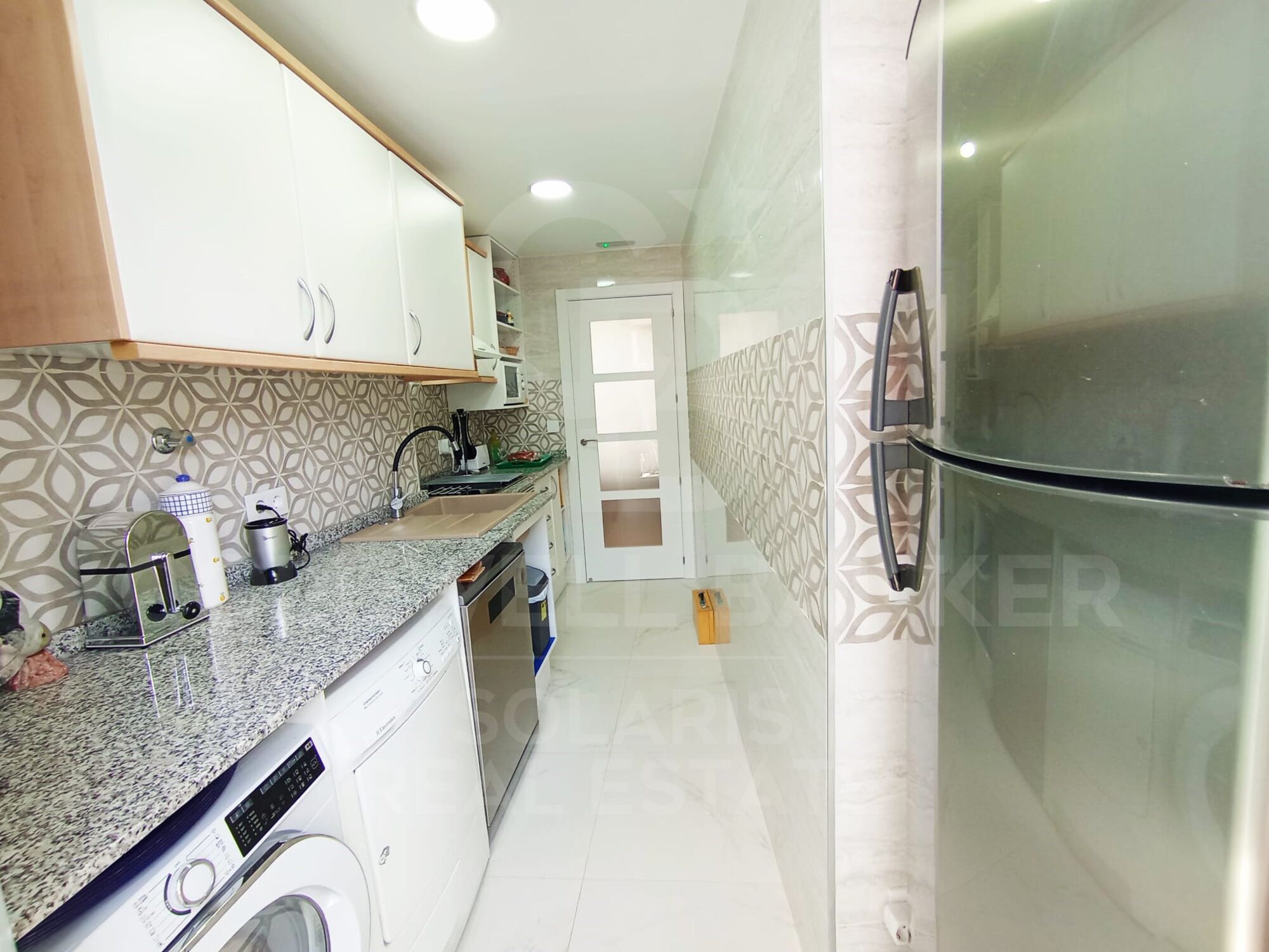 EXCLUSIVE RENOVATED PROPERTY IN FRONT OF THE REAL CLUB NÁUTICO DE DÉNIA AND 50 METERS FROM THE BEACH.