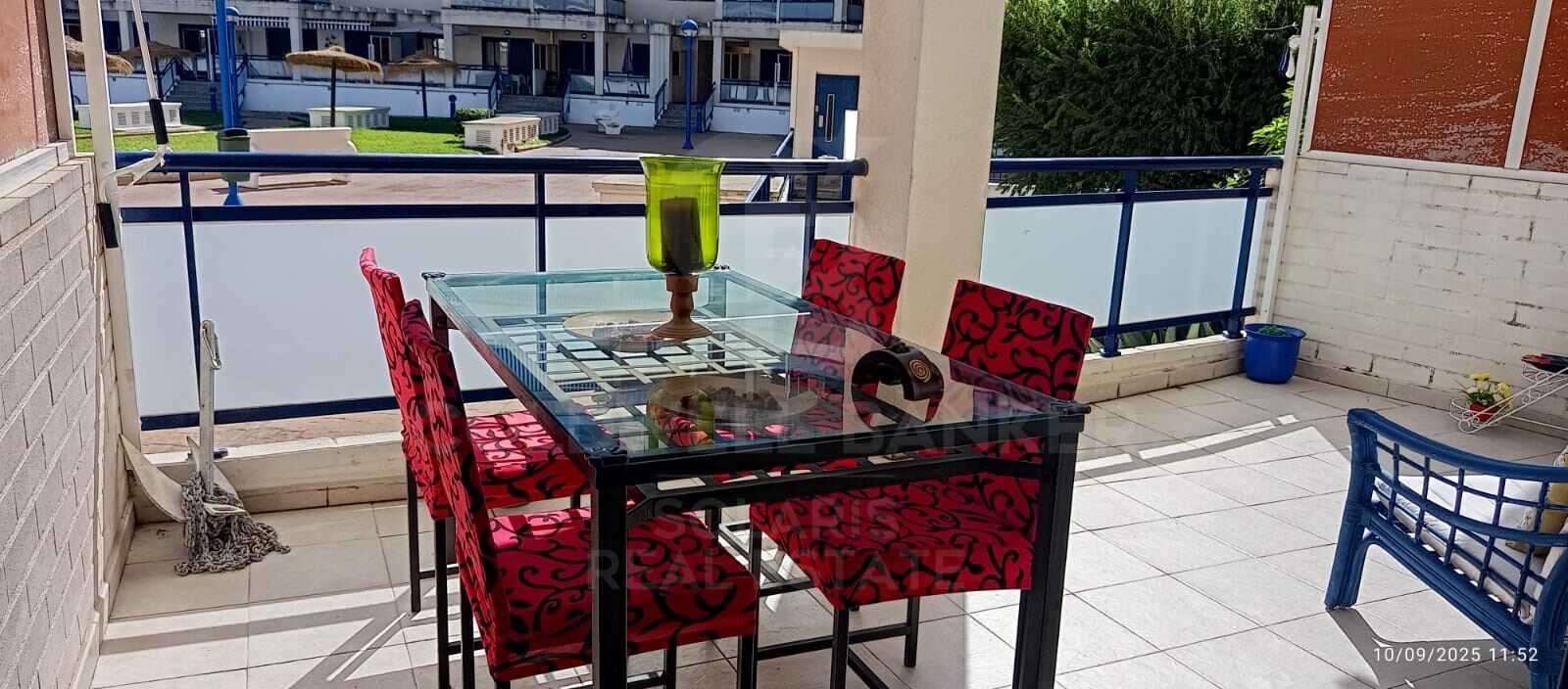 EXCLUSIVE RENOVATED PROPERTY IN FRONT OF THE REAL CLUB NÁUTICO DE DÉNIA AND 50 METERS FROM THE BEACH.