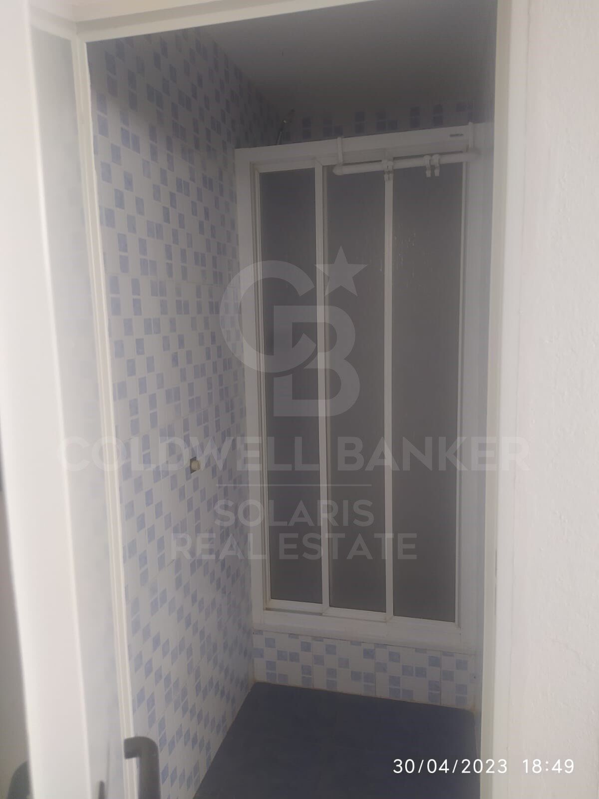 EXCLUSIVE RENOVATED PROPERTY IN FRONT OF THE REAL CLUB NÁUTICO DE DÉNIA AND 50 METERS FROM THE BEACH.