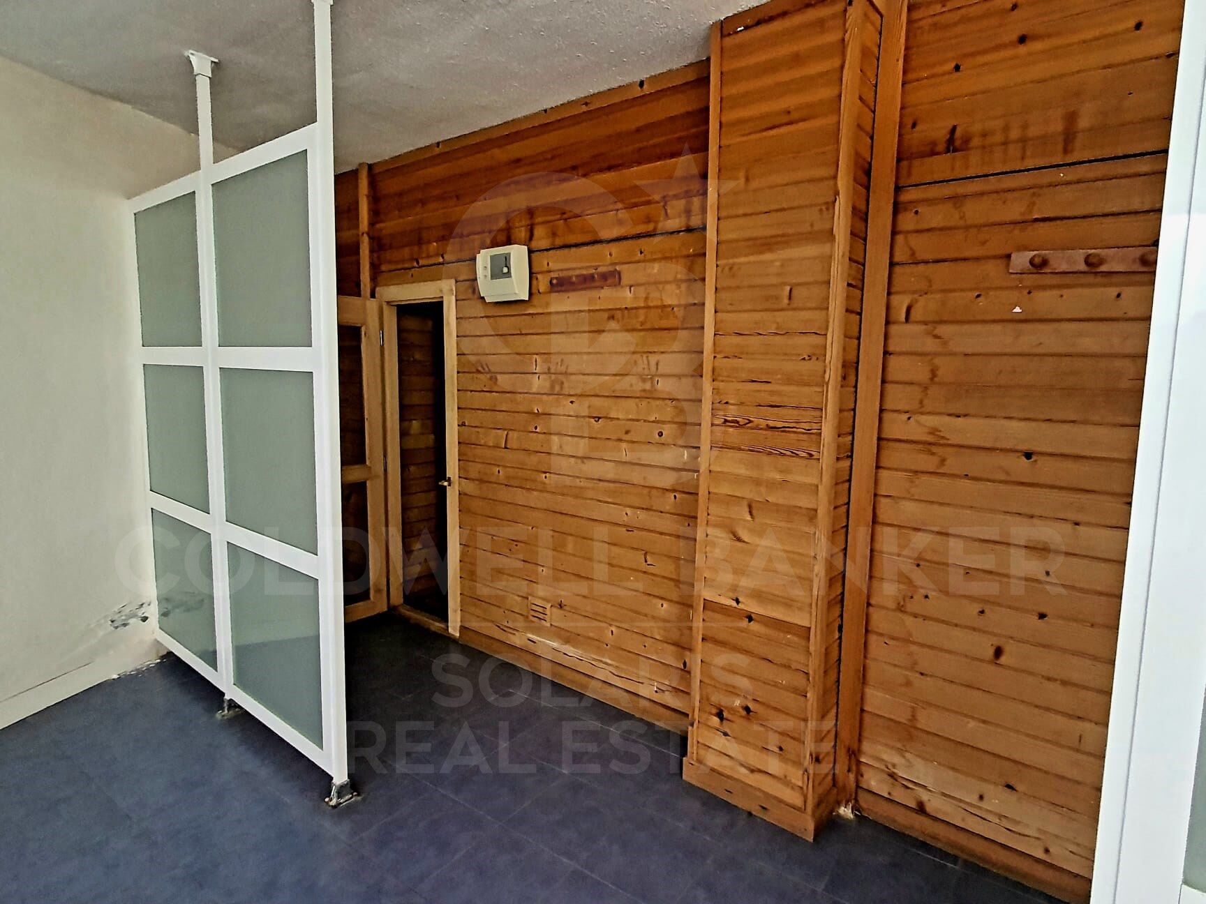 EXKLUSIVE RENOVIERTE IMMOBILIE VOR DEM REAL CLUB NÁUTICO DE DÉNIA UND 50 METER VOM STRAND ENTFERNT.