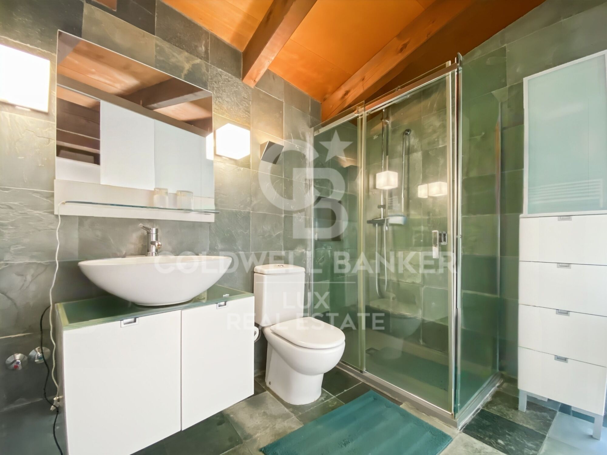 House + separate loft, pool, 5 minutes from Roses, Costa Brava