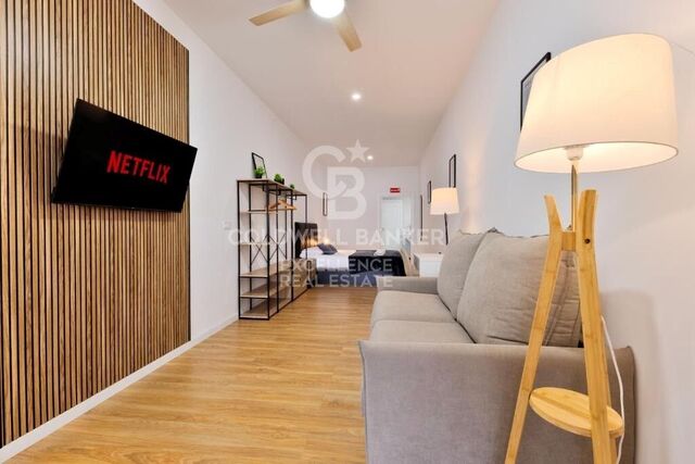 Apartamento Moderno con licencia turística en Av Pio Baroja, Campanar.