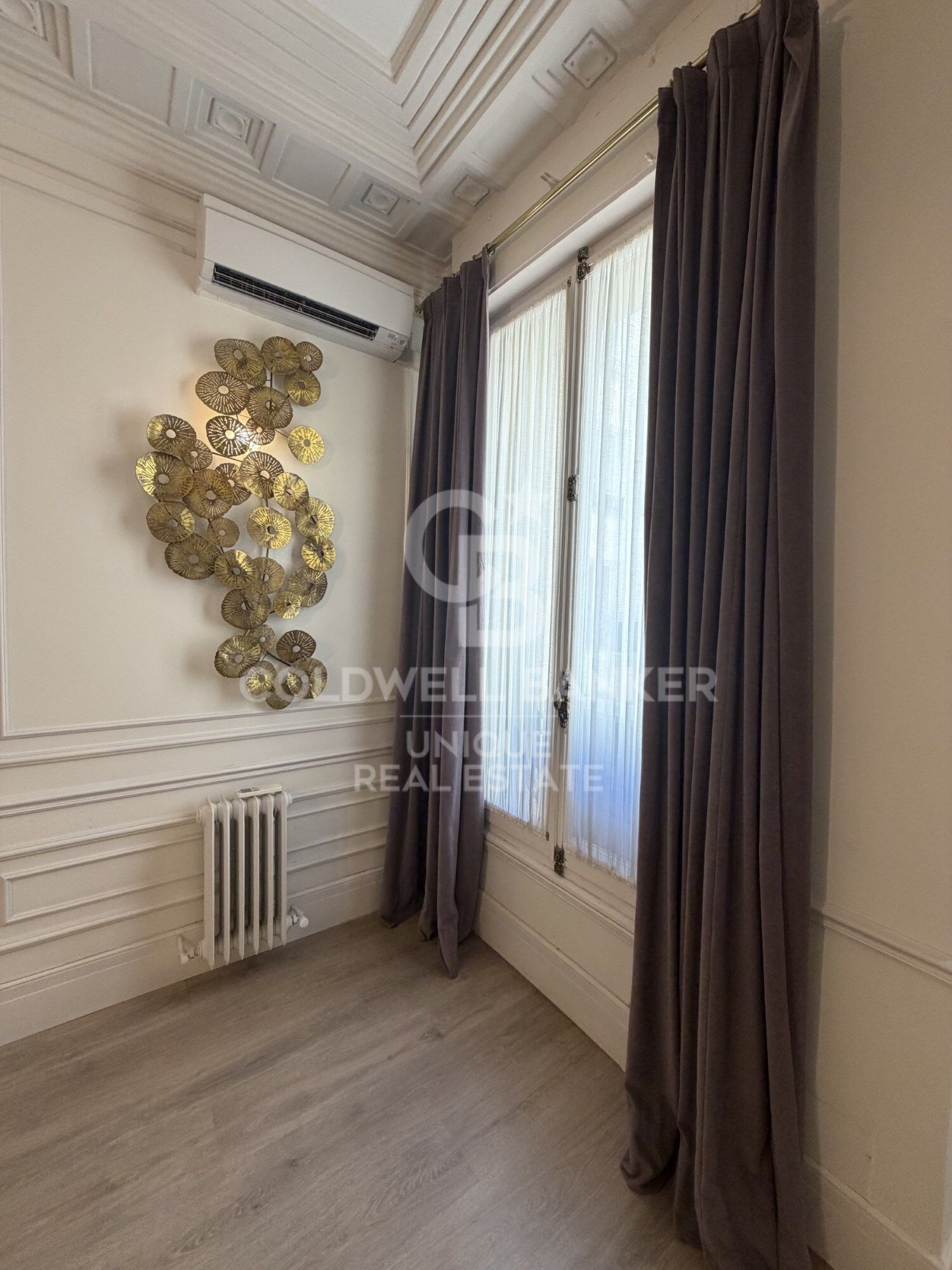 Wohnung mit zwei Schlafzimmern in einem einzigartigen und spektakulären Gebäude in Almagro, Madrid.