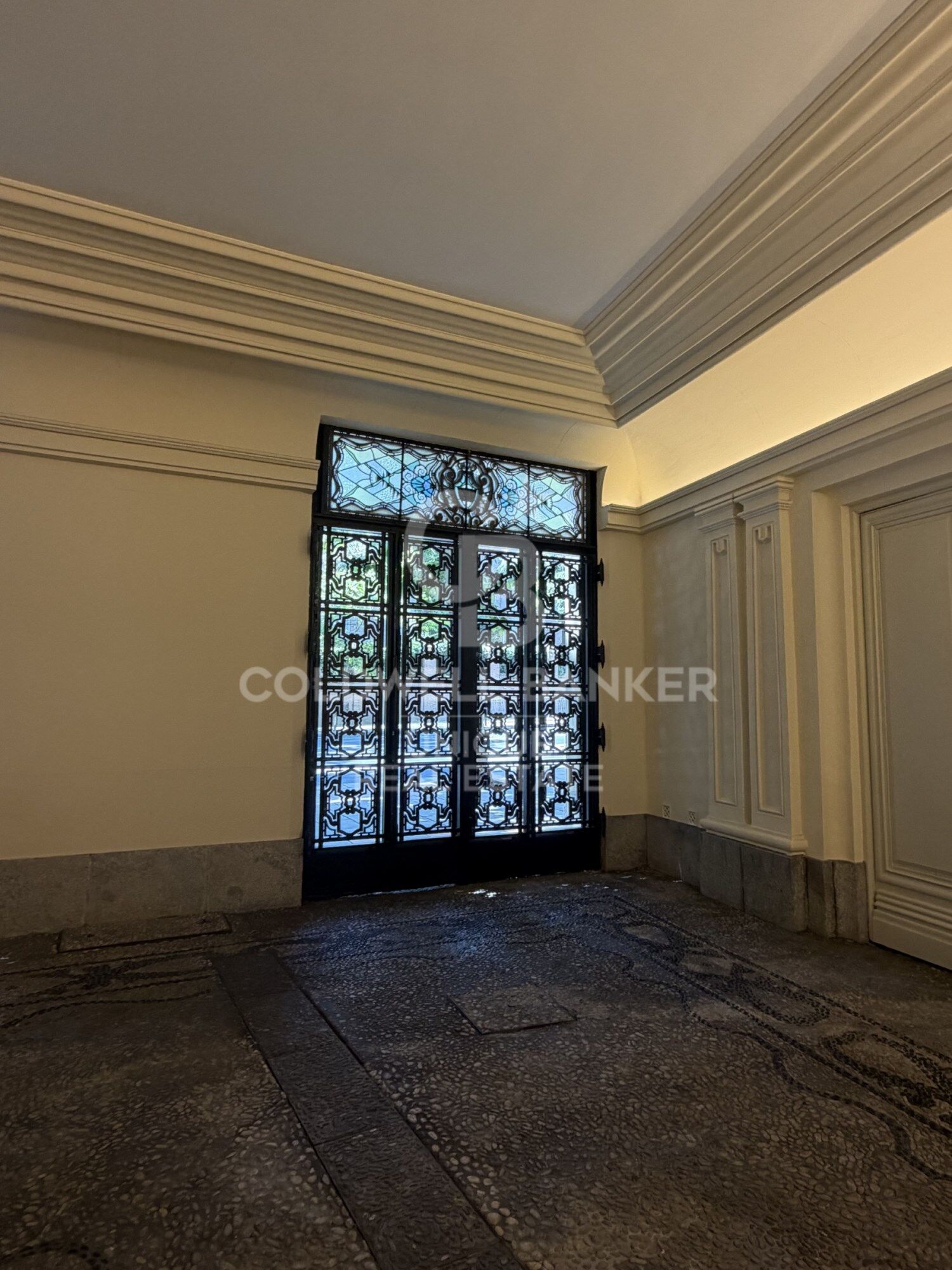 Wohnung mit zwei Schlafzimmern in einem einzigartigen und spektakulären Gebäude in Almagro, Madrid.