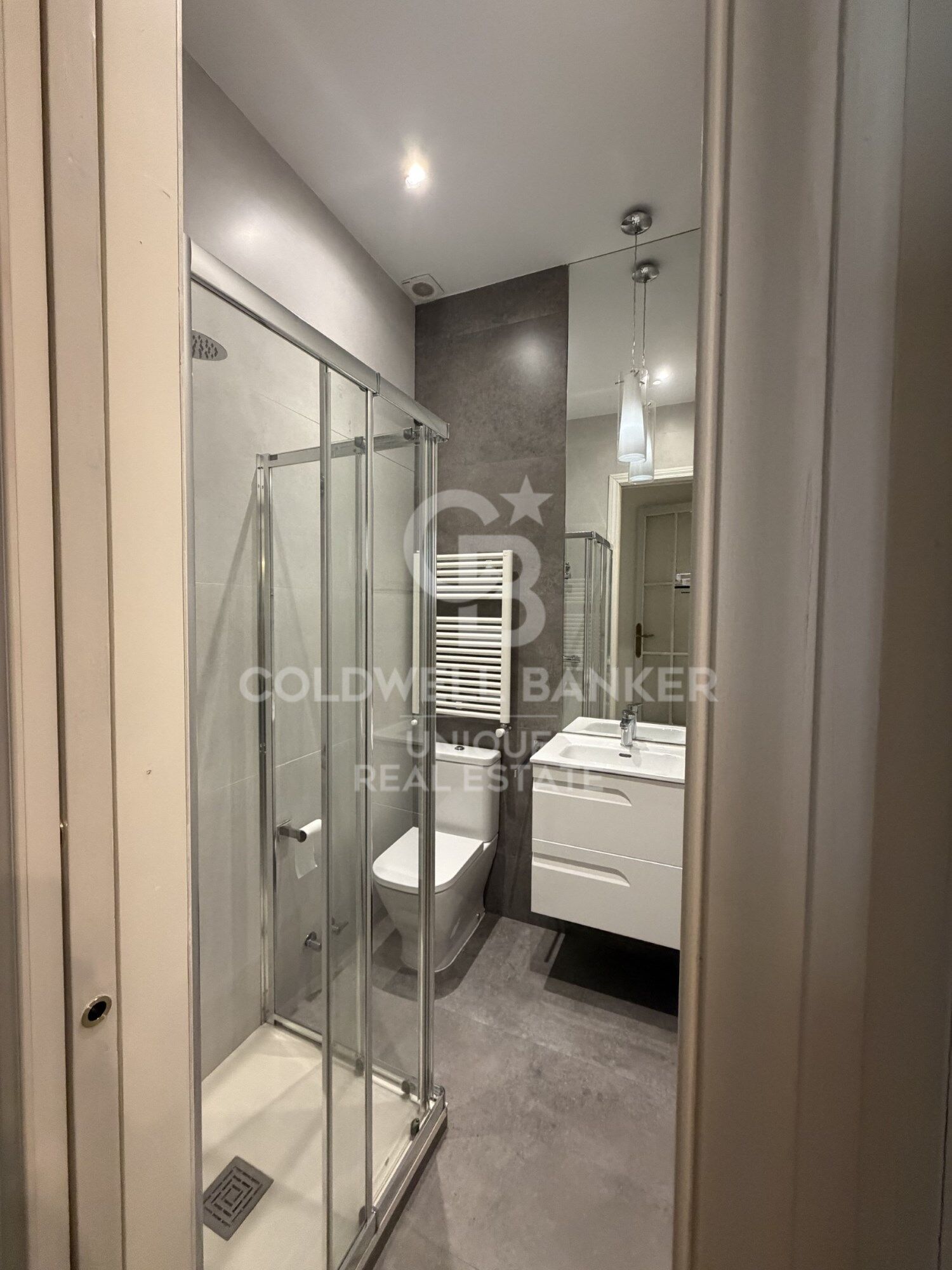 Wohnung mit zwei Schlafzimmern in einem einzigartigen und spektakulären Gebäude in Almagro, Madrid.