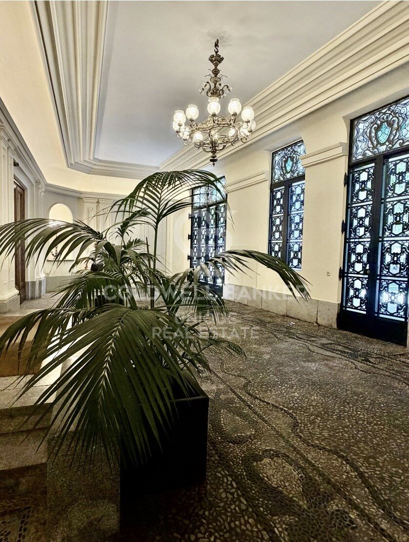 Wohnung mit zwei Schlafzimmern in einem einzigartigen und spektakulären Gebäude in Almagro, Madrid.
