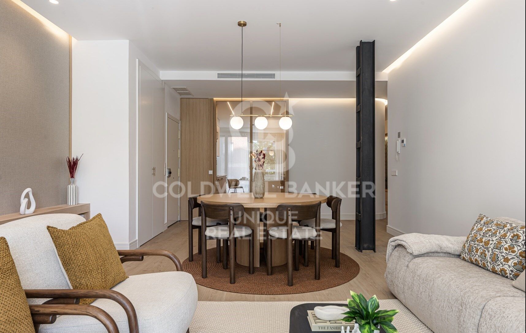 Fully refurbished flat with four bedrooms in Ibiza, Retiro