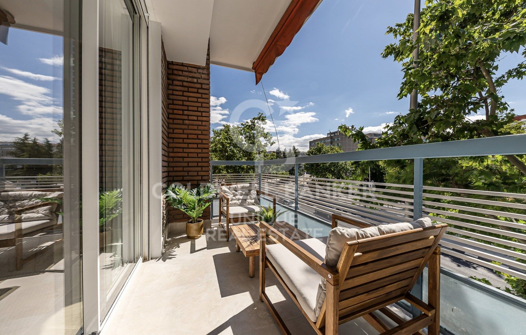 Fully refurbished flat with four bedrooms in Ibiza, Retiro