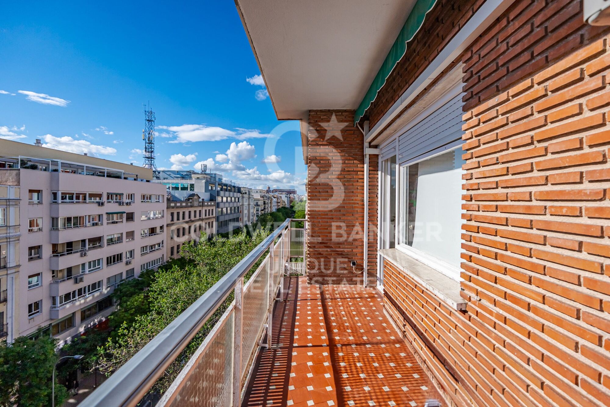 Flat 4 Bedrooms Sale Madrid