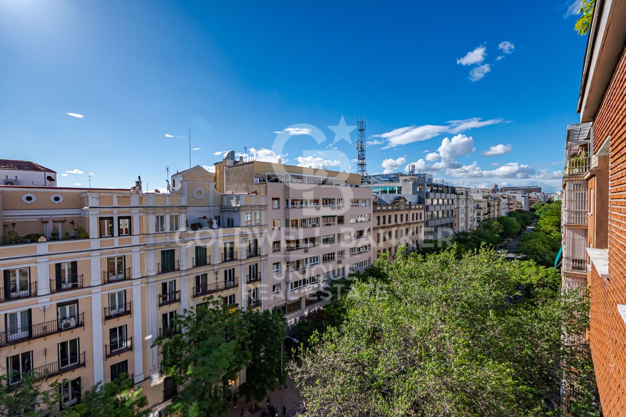 Flat 4 Bedrooms Sale Madrid