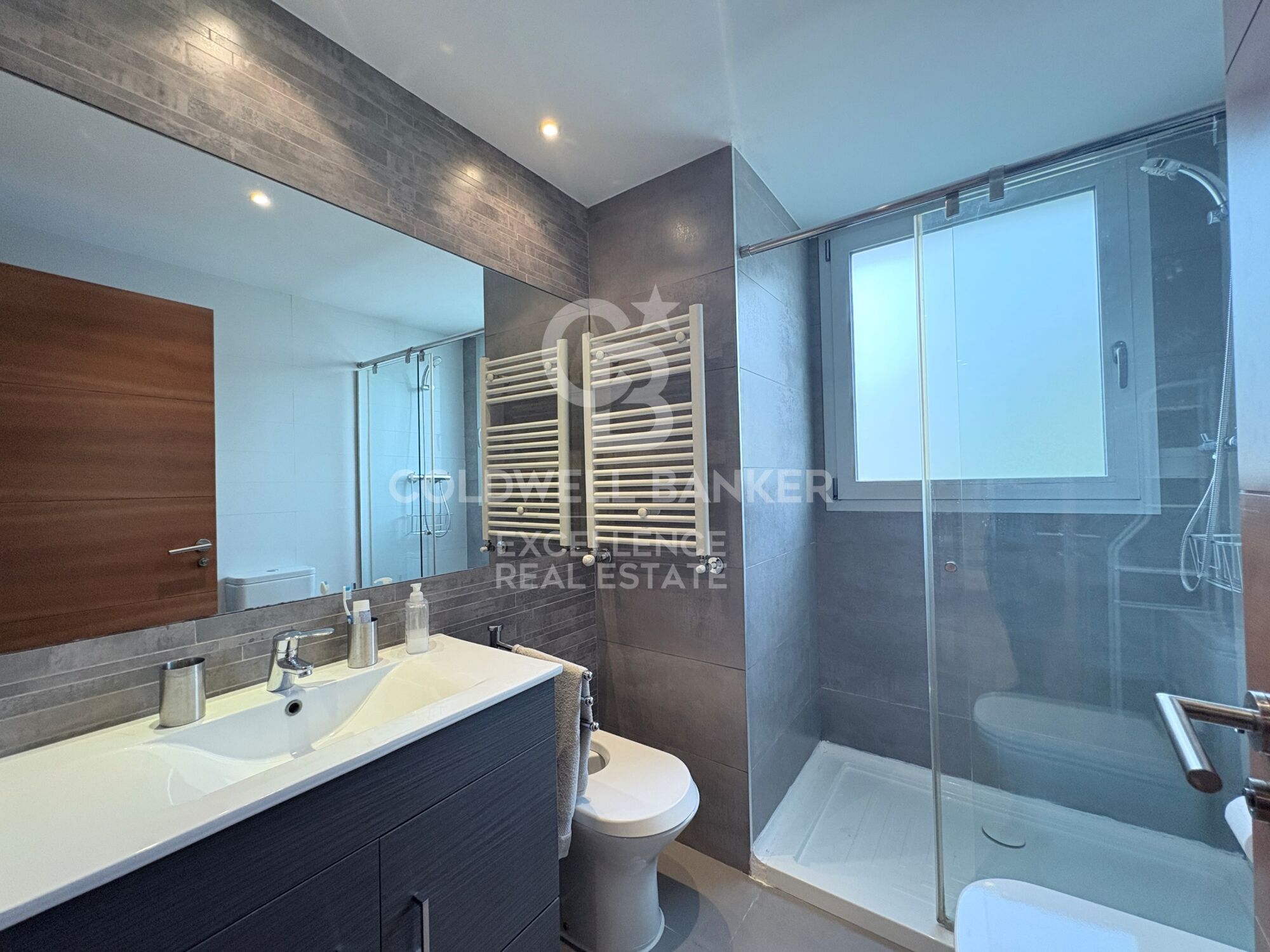 Appartement exclusif de 122 m² avec grande terrasse, garage et débarras dans une résidence privée à côté de la Ville des Arts et des Sciences