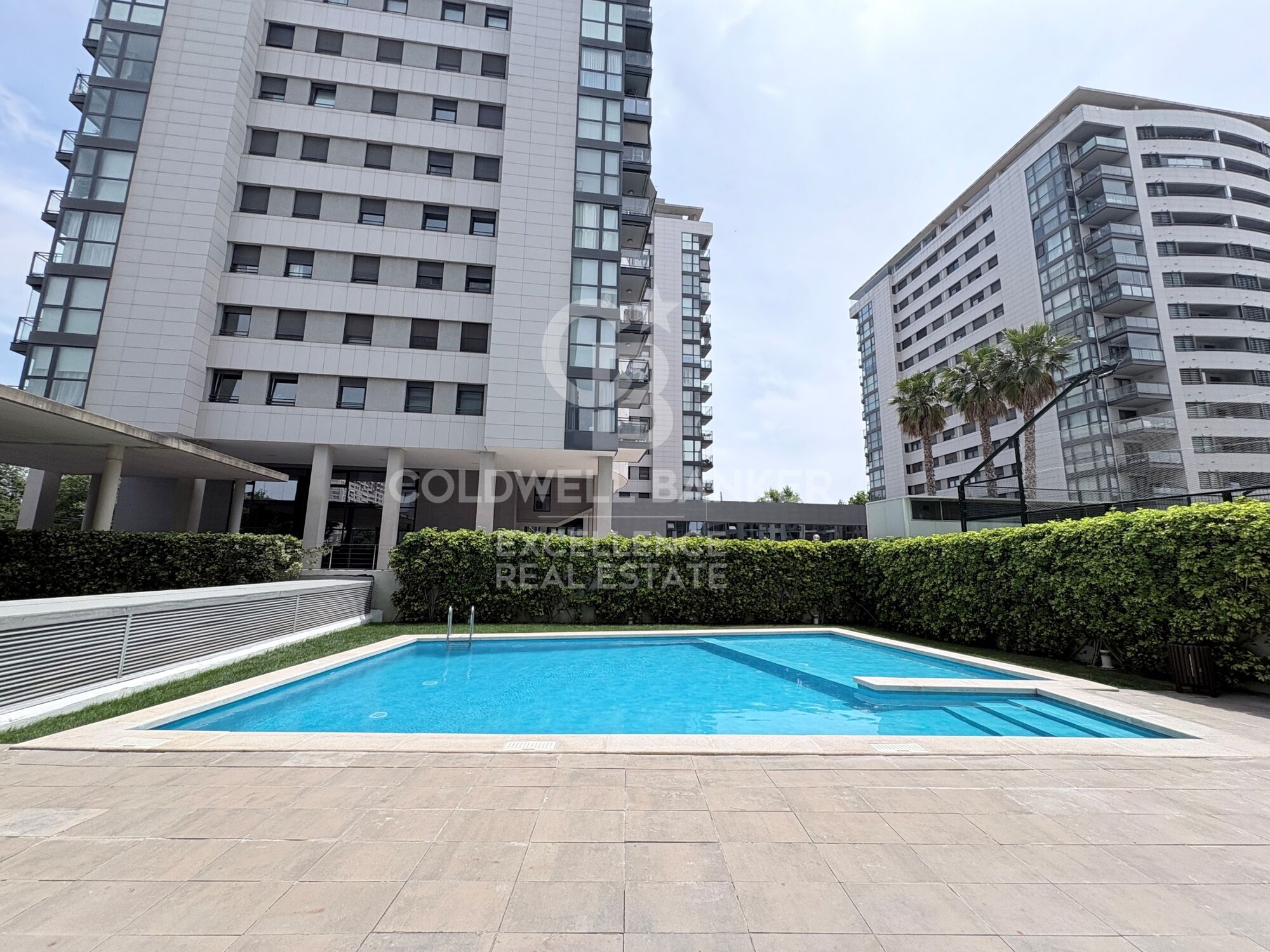 Appartement exclusif de 122 m² avec grande terrasse, garage et débarras dans une résidence privée à côté de la Ville des Arts et des Sciences