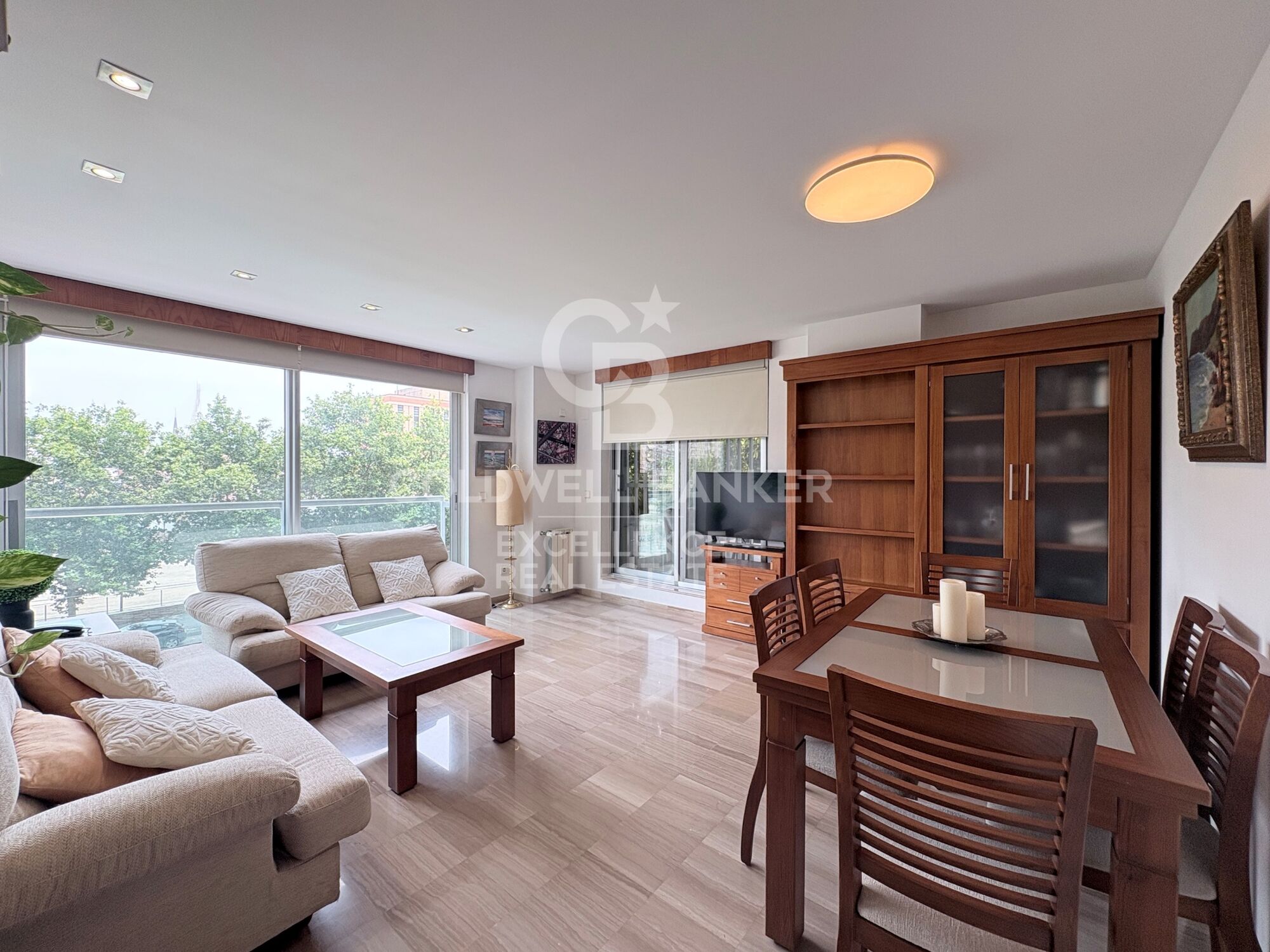 Appartement exclusif de 122 m² avec grande terrasse, garage et débarras dans une résidence privée à côté de la Ville des Arts et des Sciences