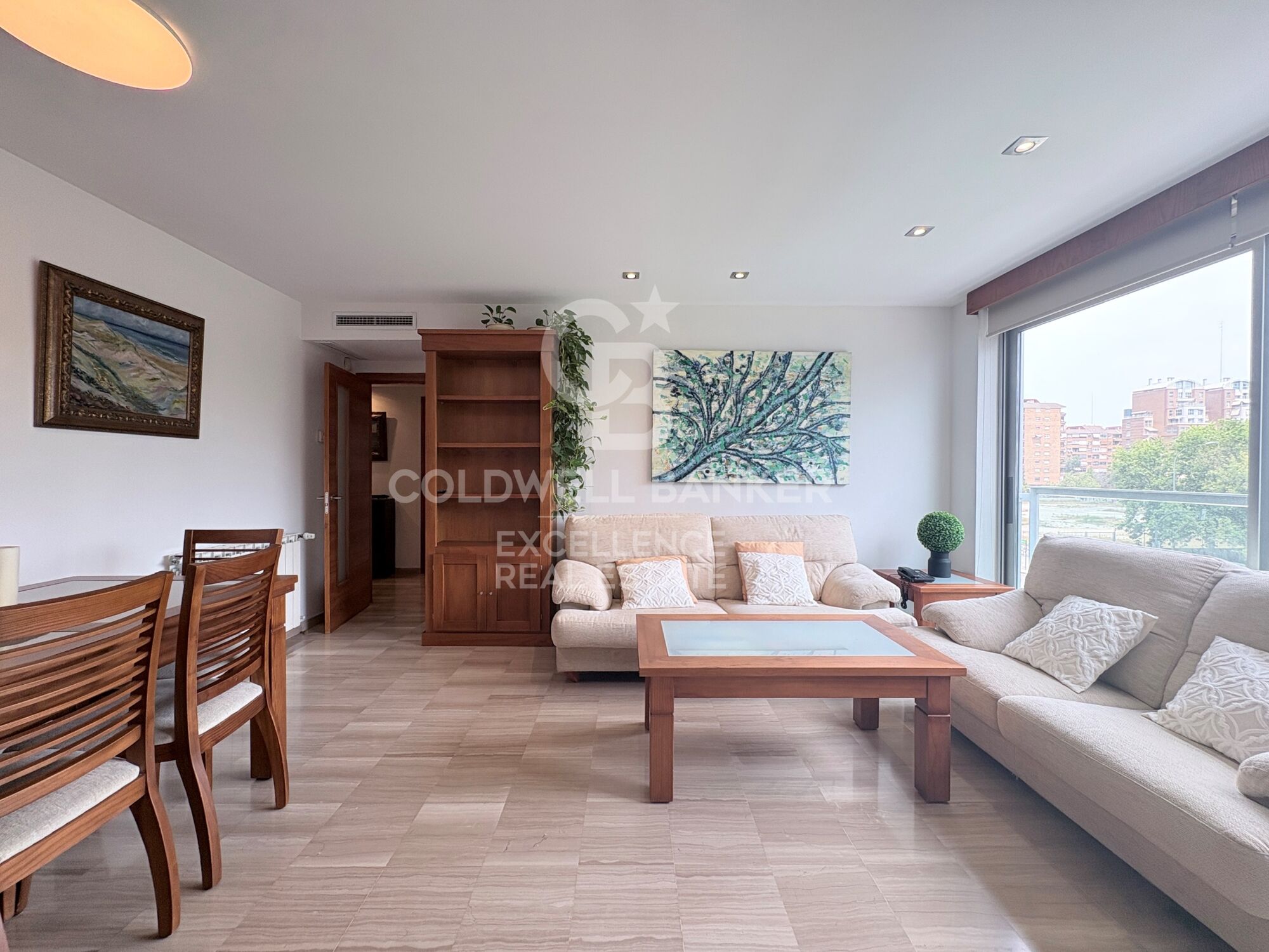 Appartement exclusif de 122 m² avec grande terrasse, garage et débarras dans une résidence privée à côté de la Ville des Arts et des Sciences