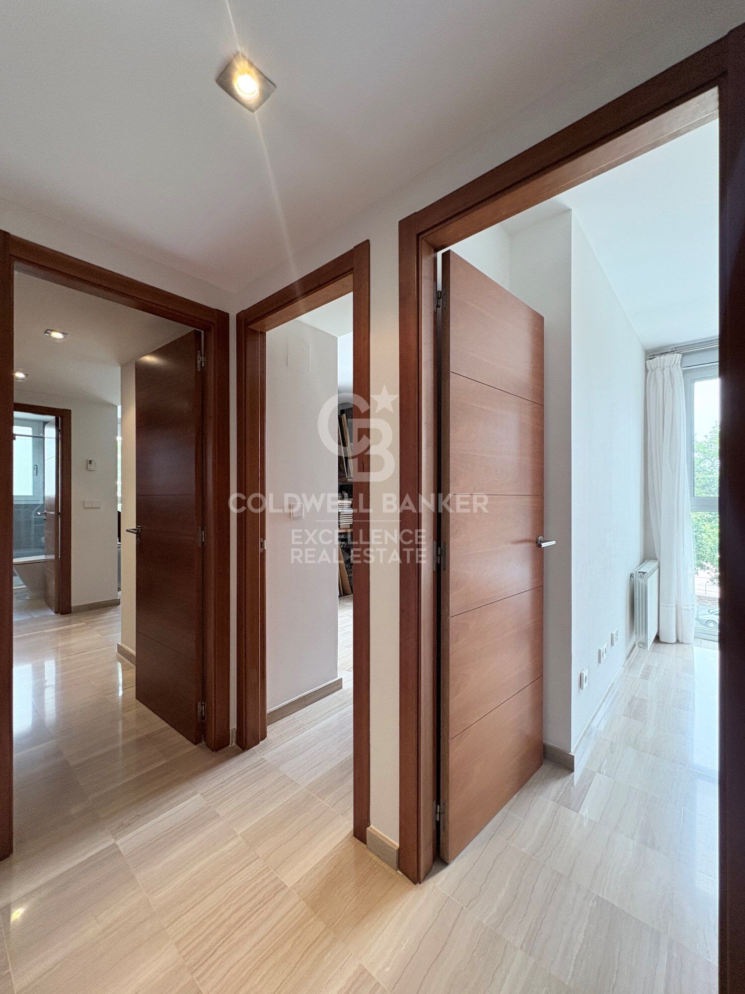 Appartement exclusif de 122 m² avec grande terrasse, garage et débarras dans une résidence privée à côté de la Ville des Arts et des Sciences