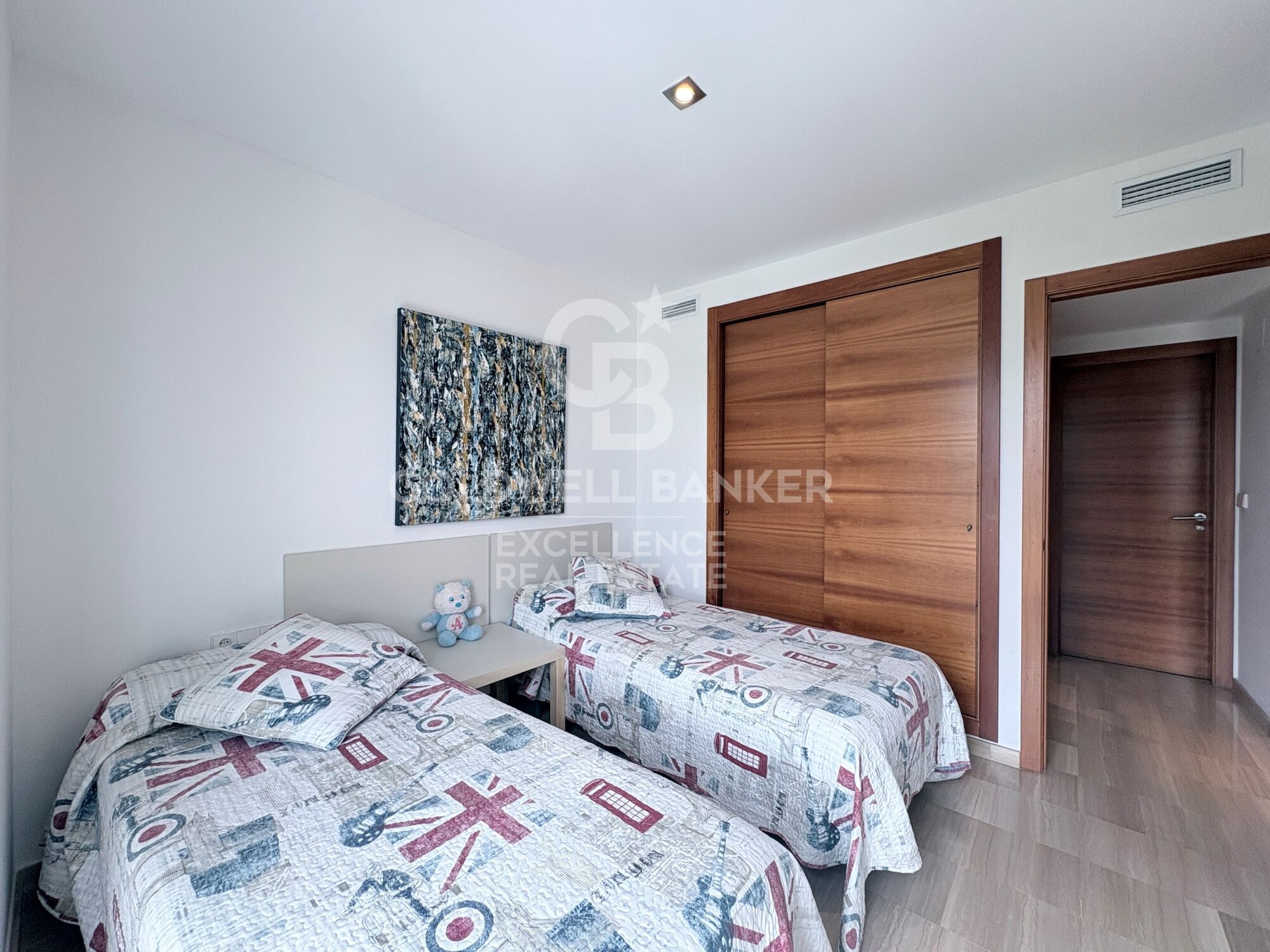 Appartement exclusif de 122 m² avec grande terrasse, garage et débarras dans une résidence privée à côté de la Ville des Arts et des Sciences