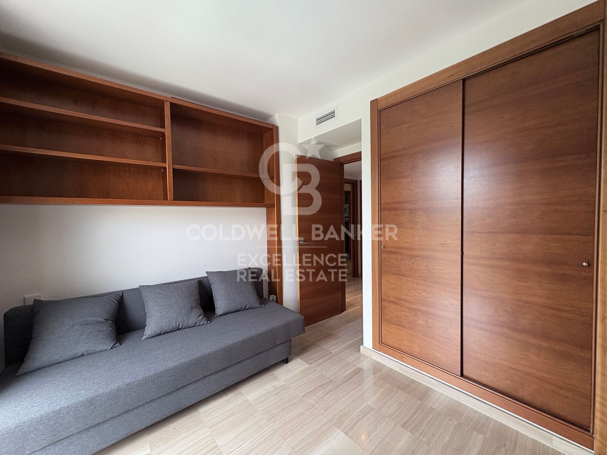 Appartement exclusif de 122 m² avec grande terrasse, garage et débarras dans une résidence privée à côté de la Ville des Arts et des Sciences