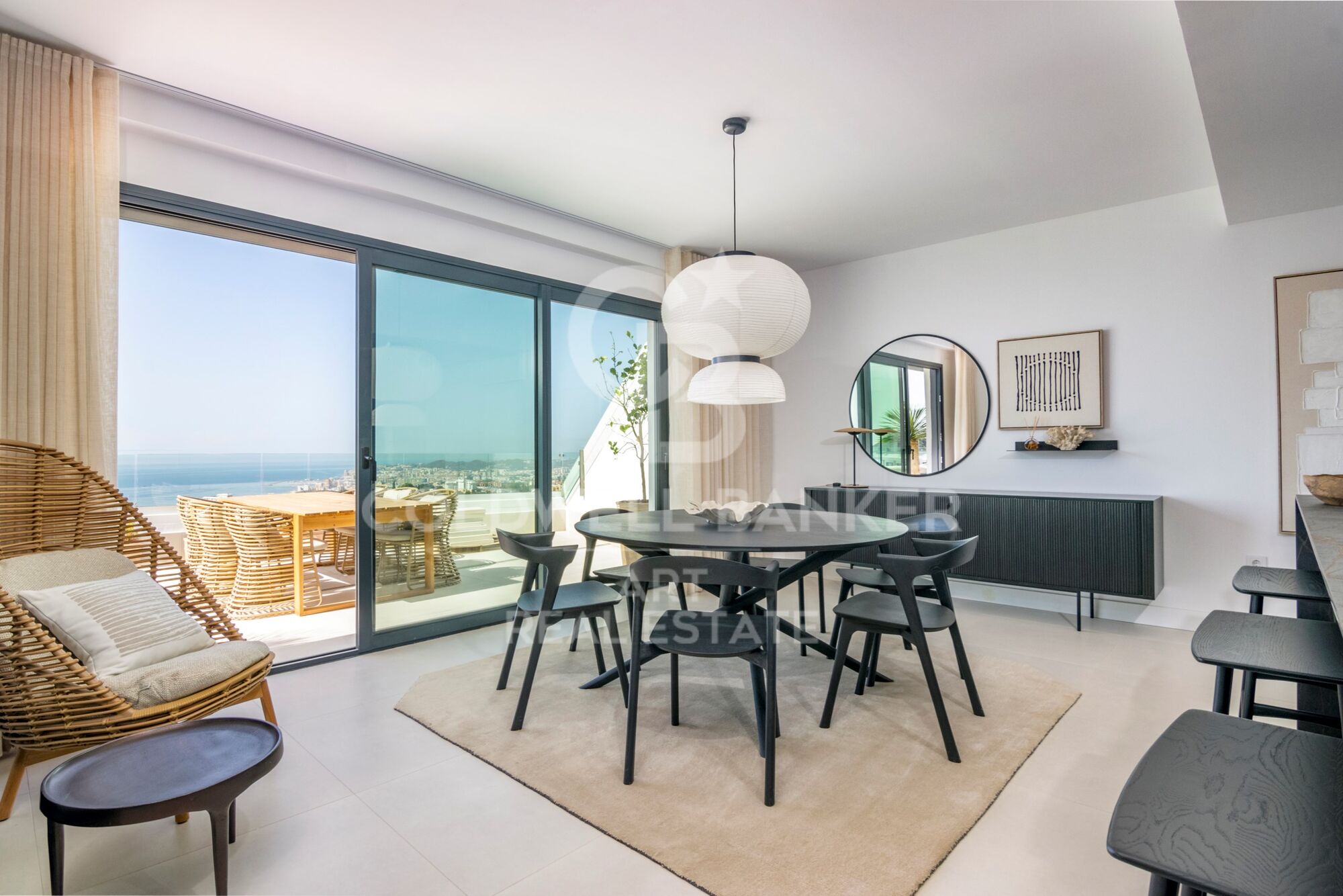 Incredible new-build apartments in the El Higuerón area.