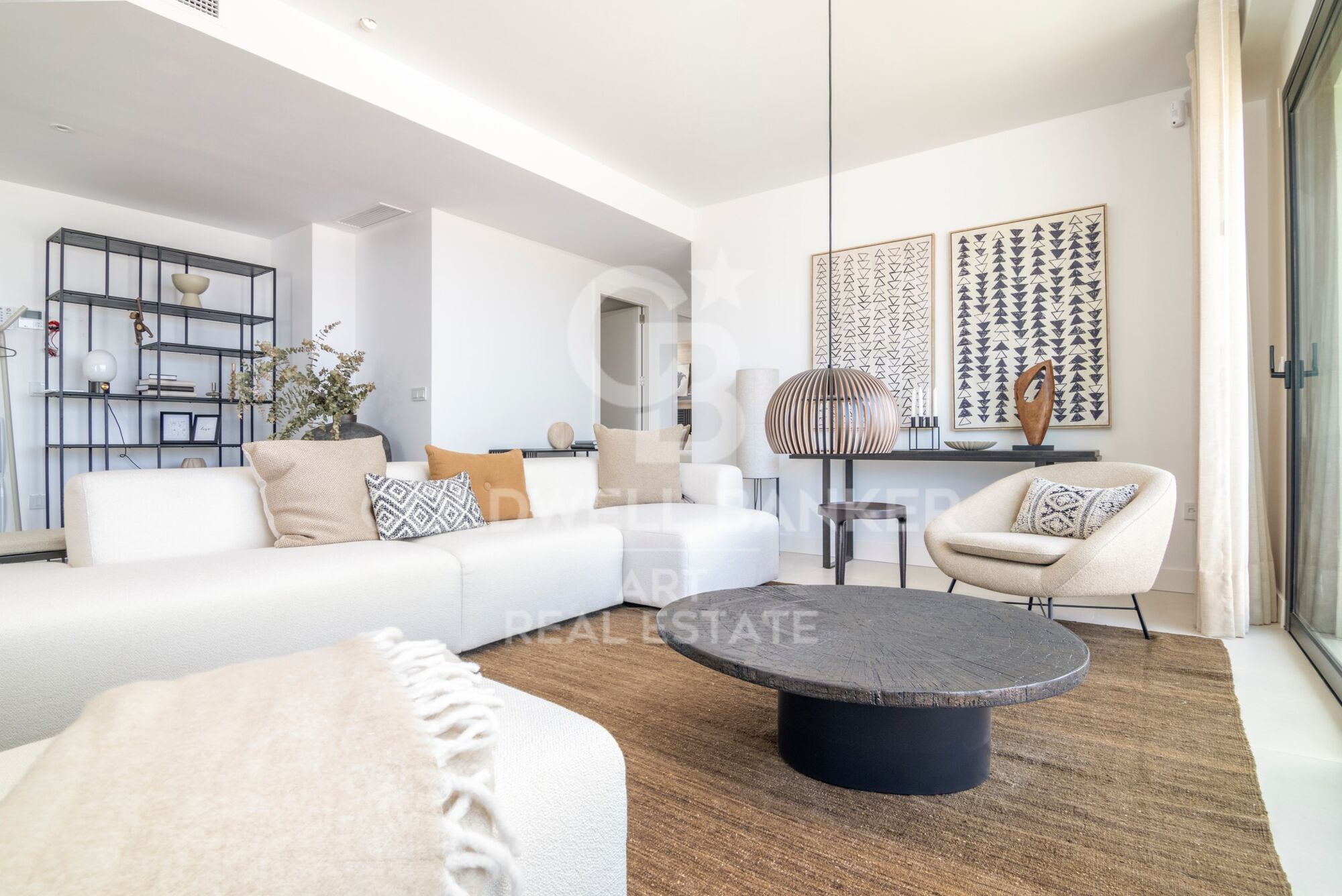 Incredible new-build apartments in the El Higuerón area.