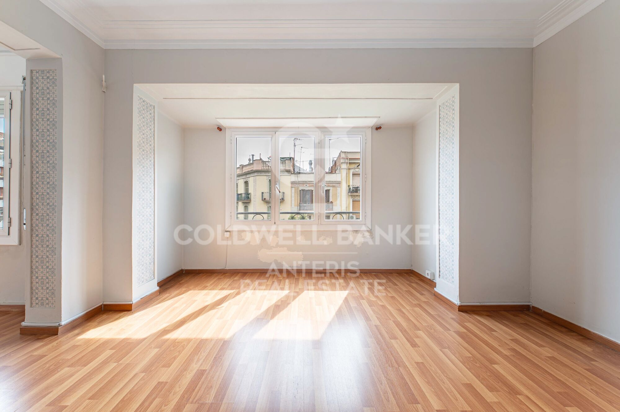 Amplio piso exterior con encanto en 'LAntiga Esquerra de l'Eixample
