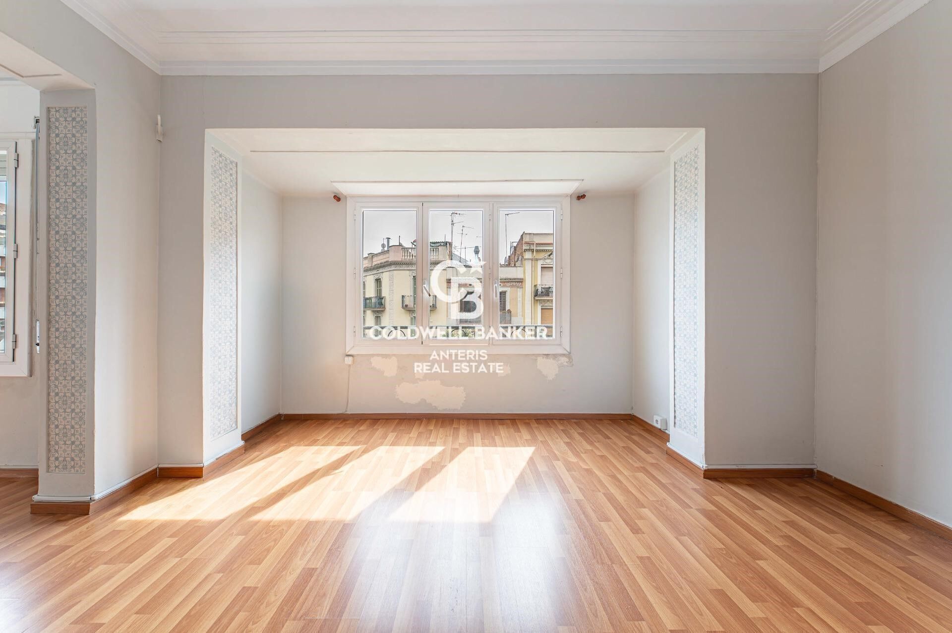 Amplio piso exterior con encanto en 'LAntiga Esquerra de l'Eixample