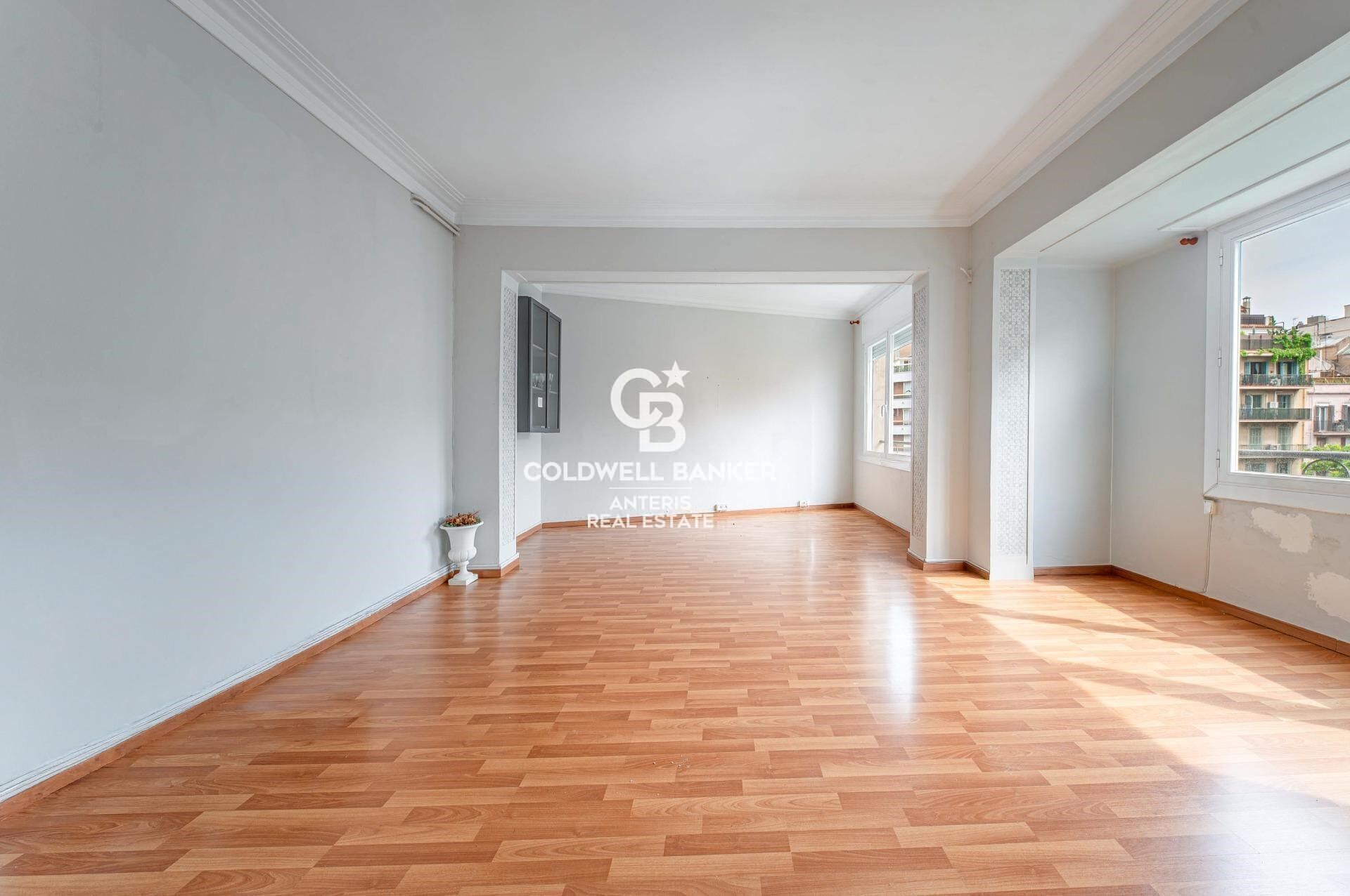 Amplio piso exterior con encanto en 'LAntiga Esquerra de l'Eixample